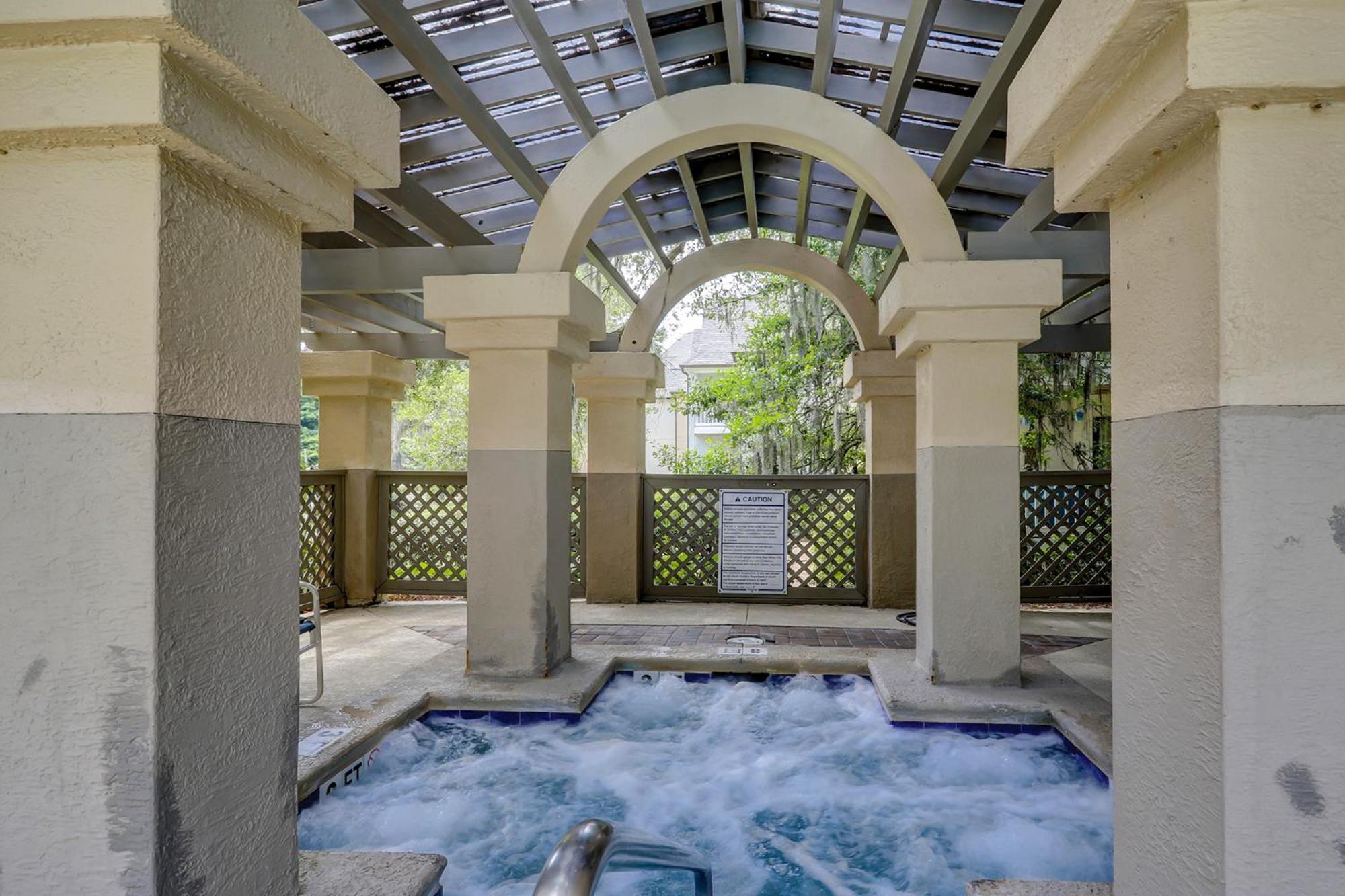 Colonnade Club 146 Hilton Head Island