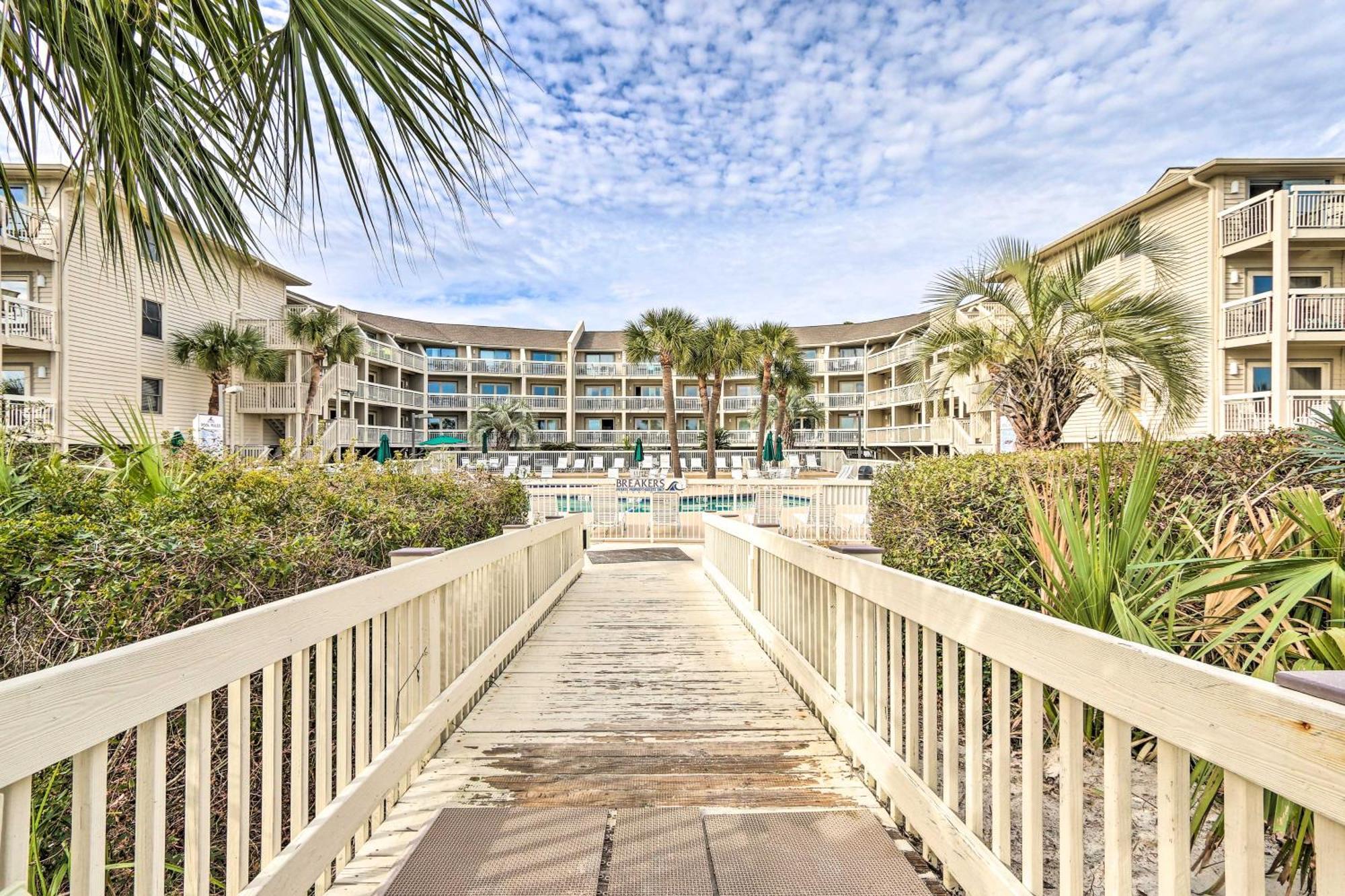 Beachfront With Pool Access In Hilton Head! Apartment Hilton Head Island