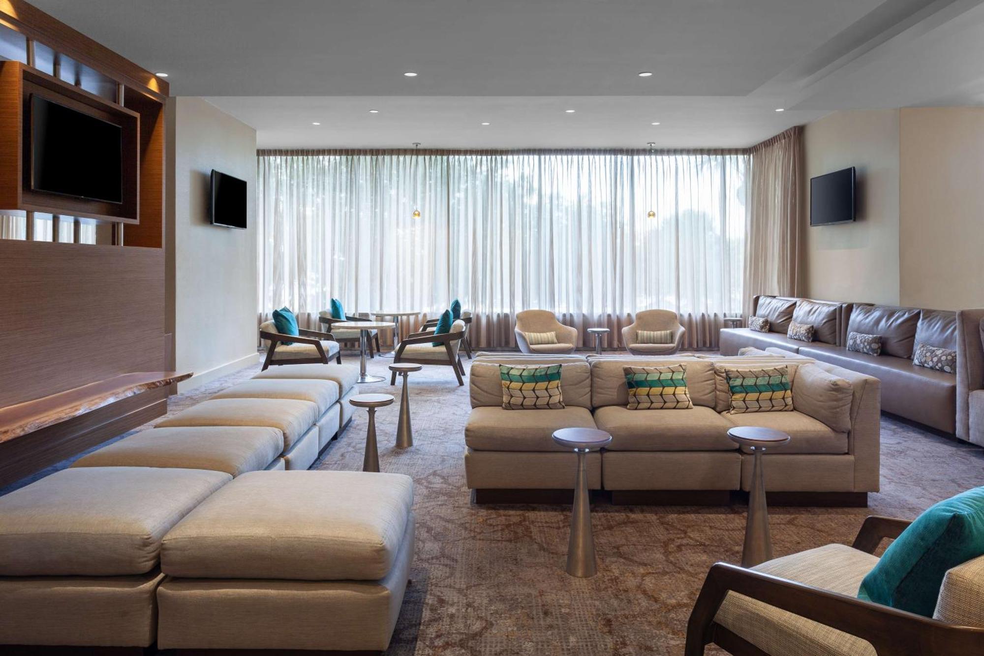 Hilton Beachfront &