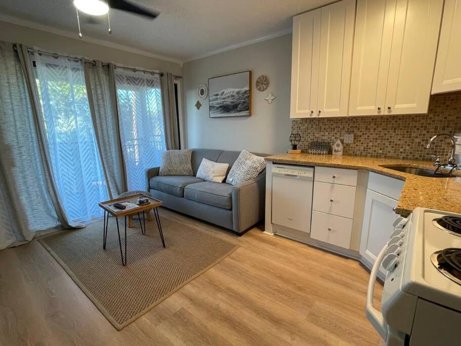 Just Beachy! Absolute Notch Design, Oceanviews Apartment *
