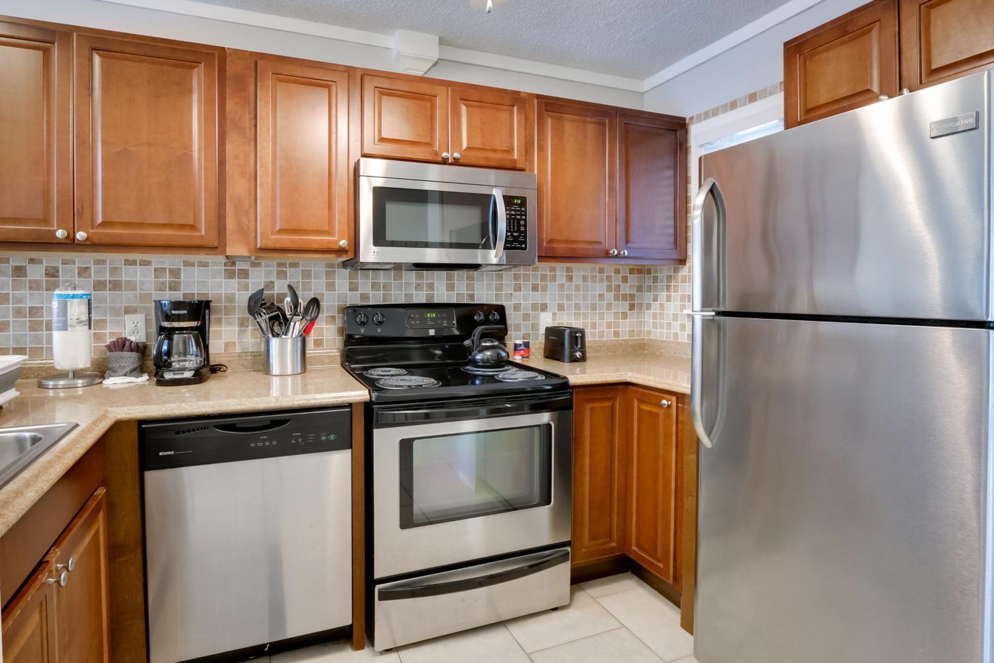 Apartment Bright And Beachy Getaway On Hilton Head Island!
