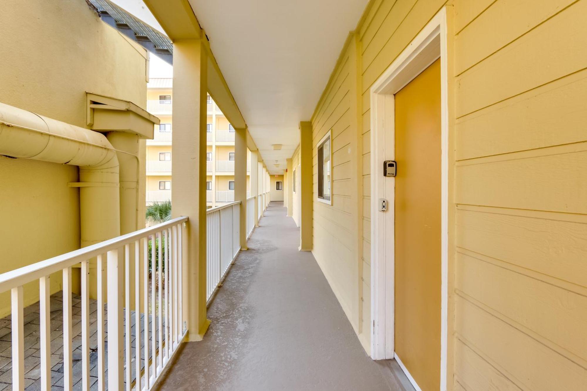 Apartment Bright And Beachy Getaway On Hilton Head Island! *