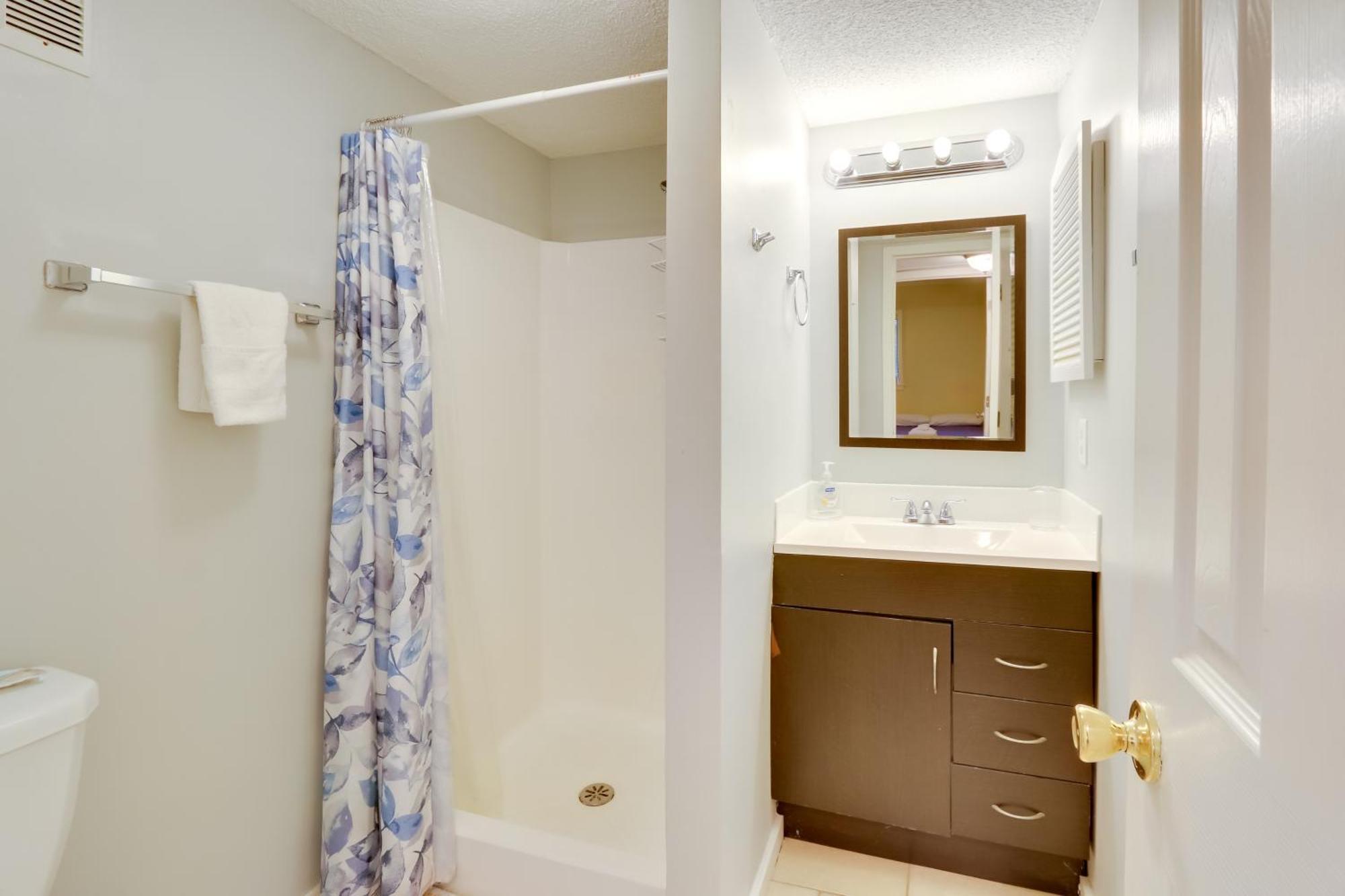 Bright And Beachy Getaway On Hilton Head Island! Hilton Head Island