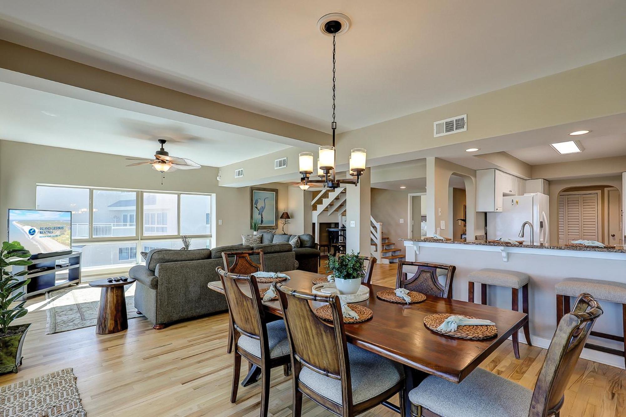 424 Captains Walk