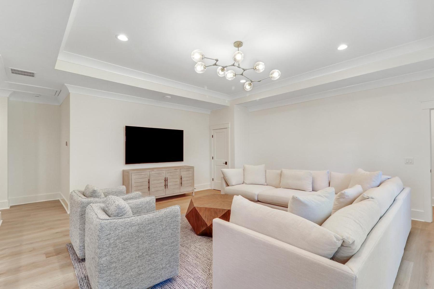 169 North Sea Pines Drive