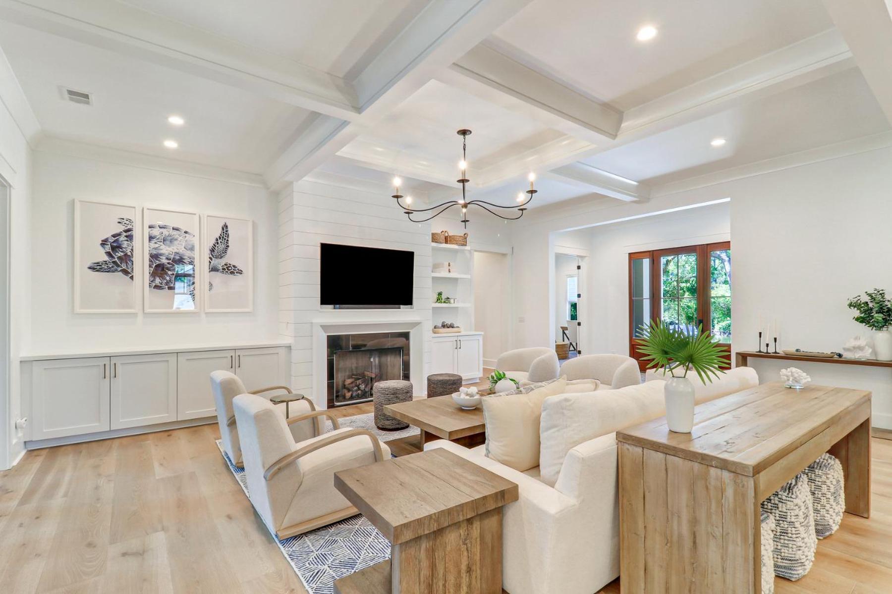 Villa 169 North Sea Pines Drive *