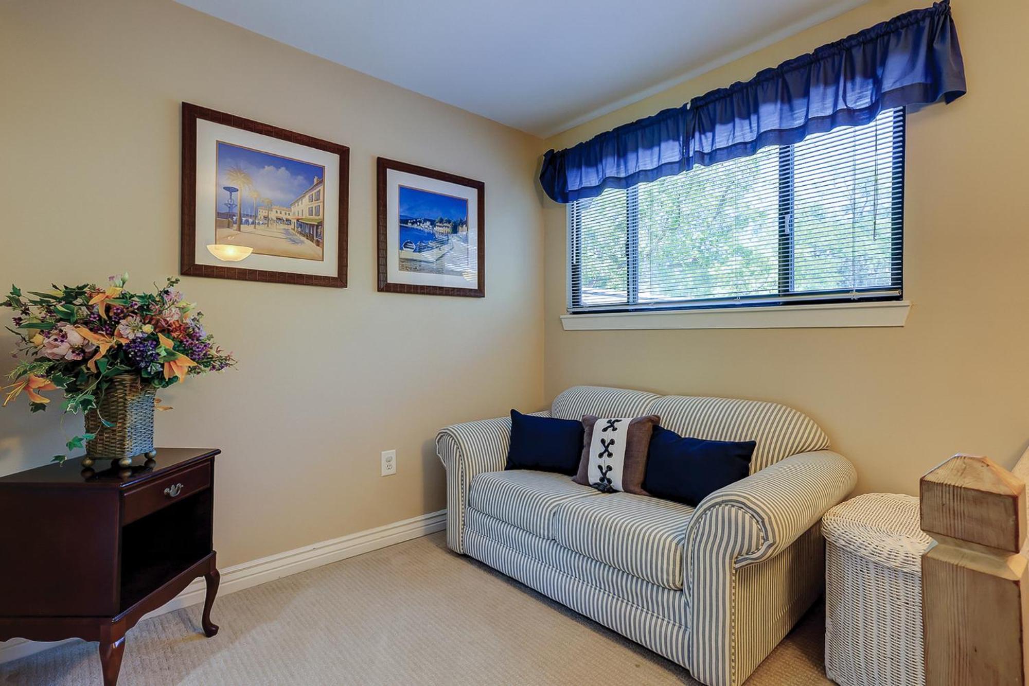 16 Hickory Cove *