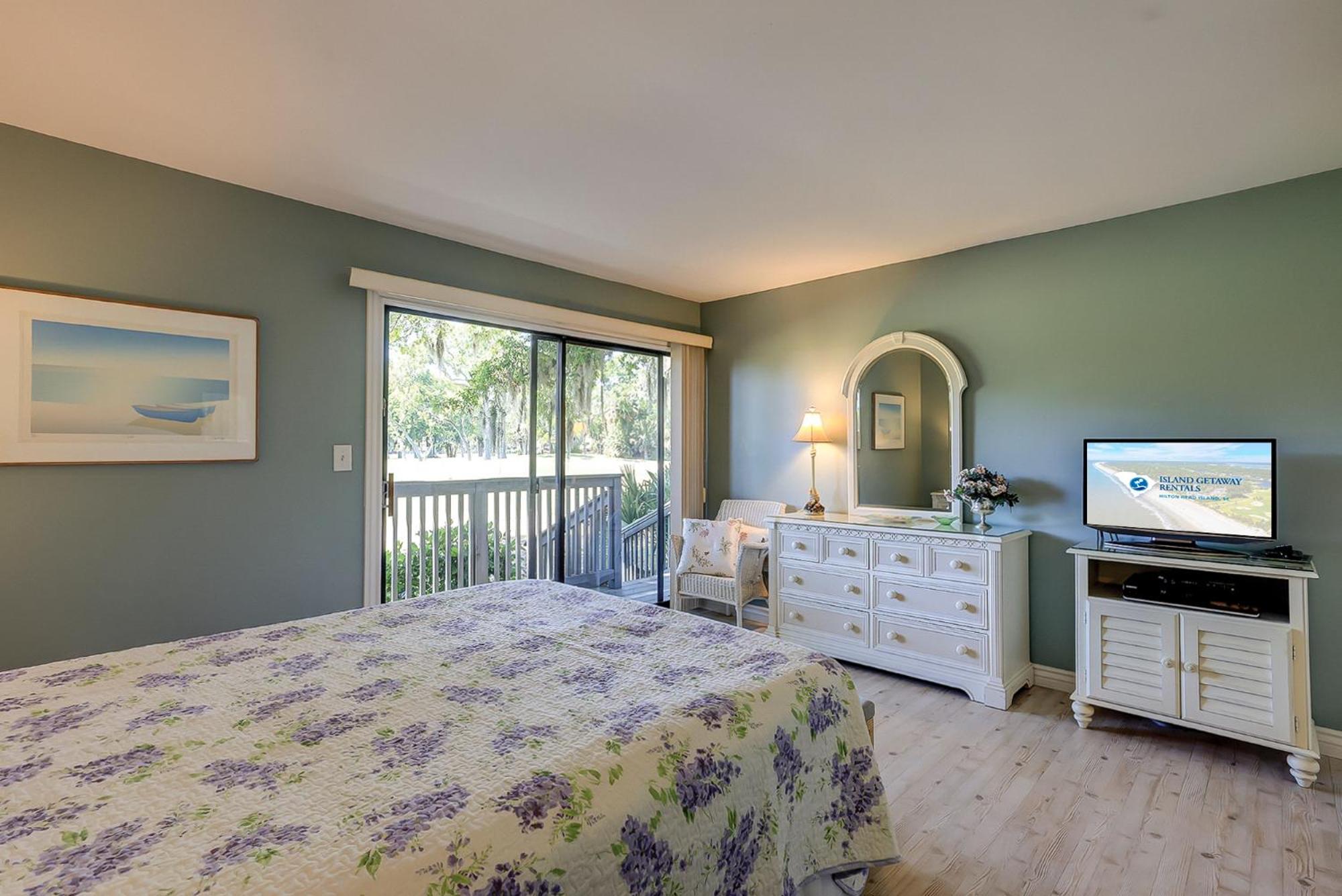 16 Hickory Cove