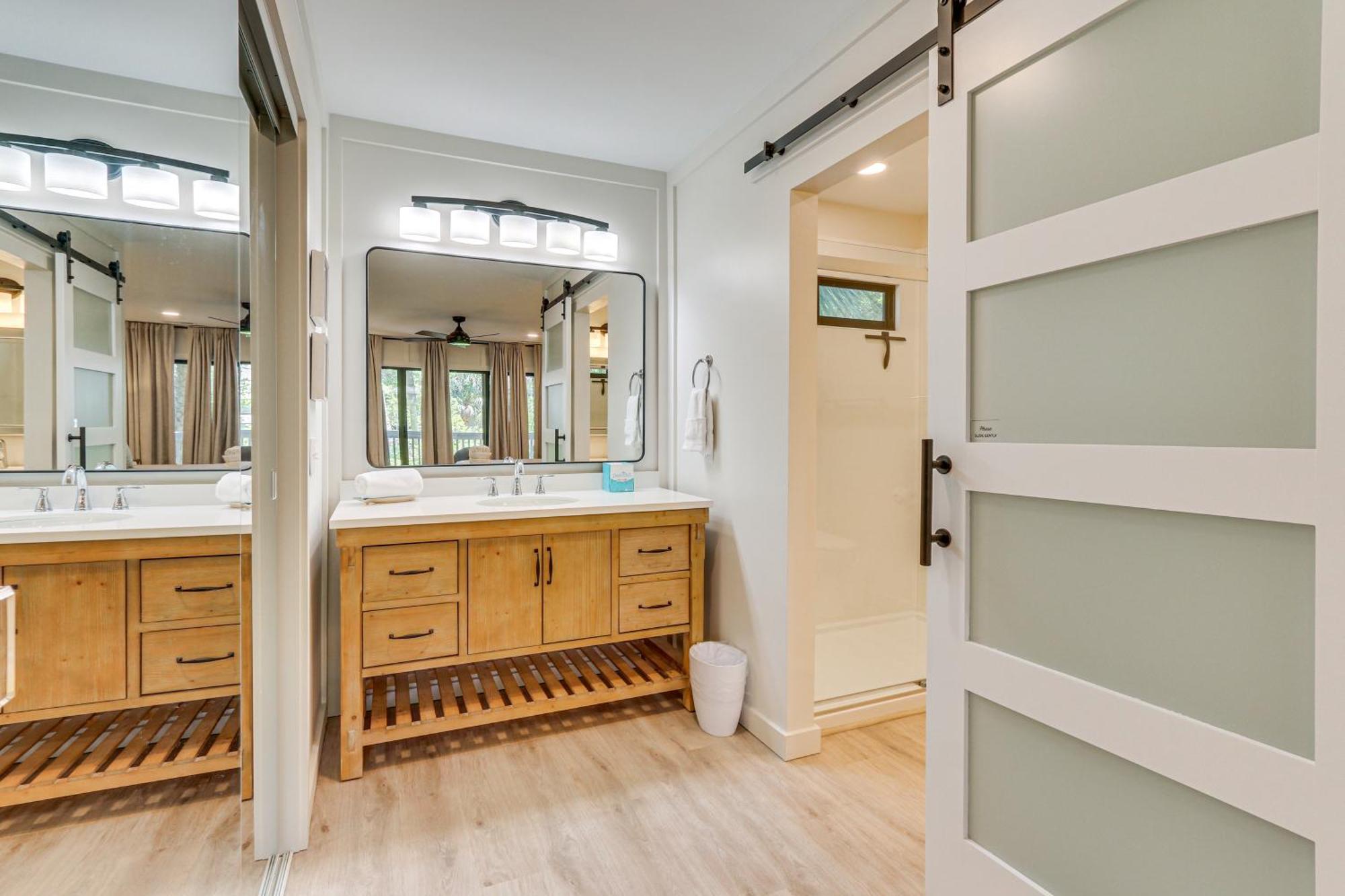 Holiday home Modern Hilton Head Retreat Walk To And Golf!