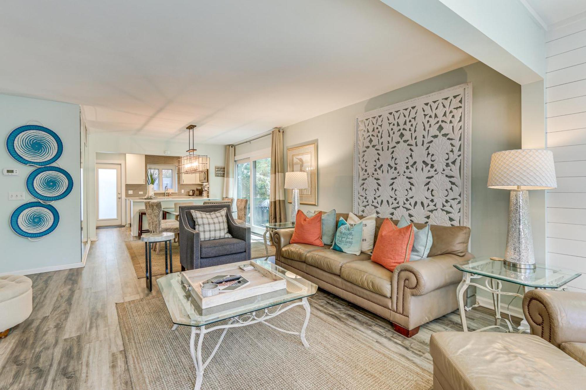 Modern Hilton Head Retreat Walk To And Golf! Holiday home Hilton Head Island