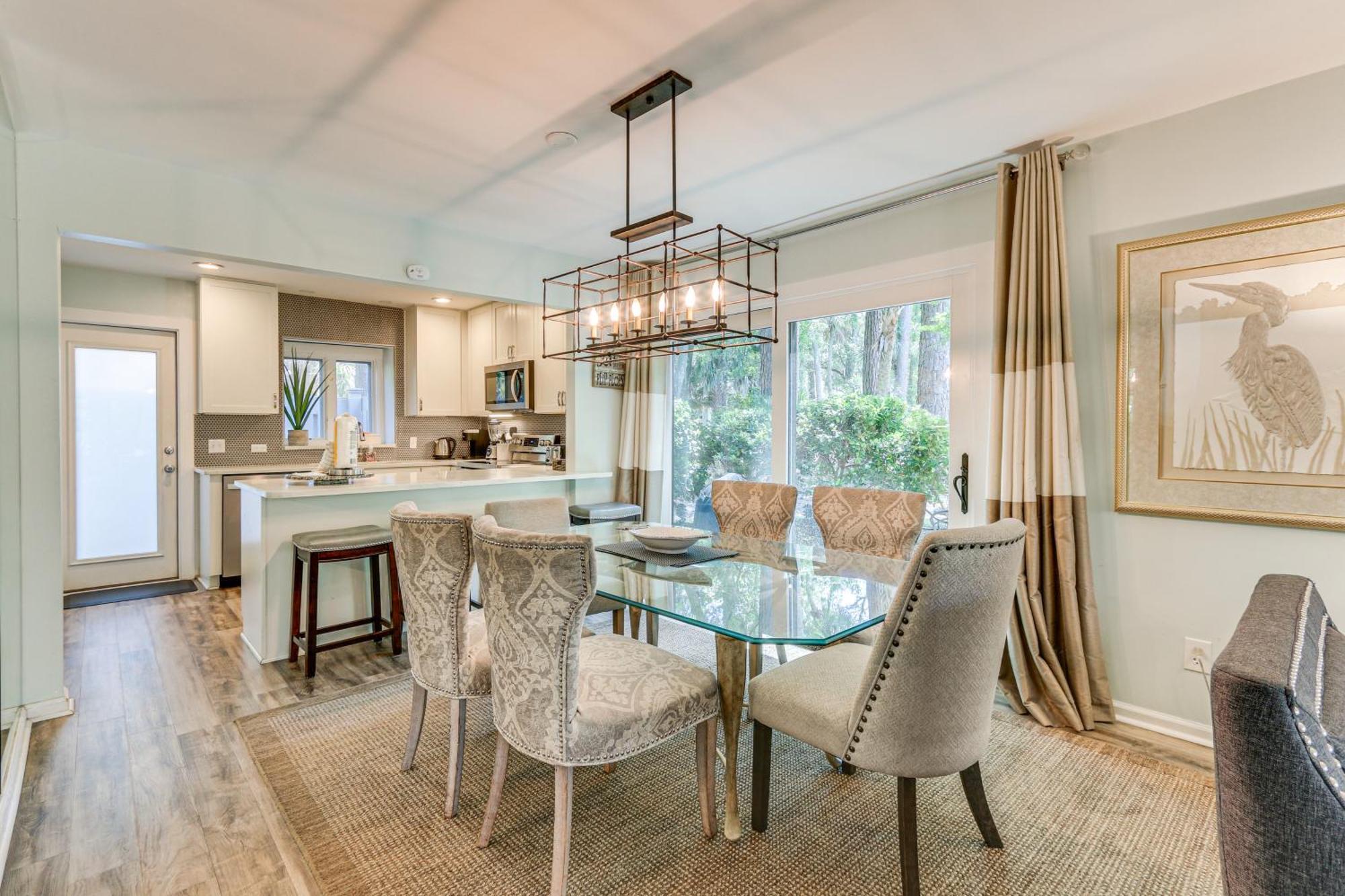 Modern Hilton Head Retreat Walk To And Golf! Holiday home Hilton Head Island
