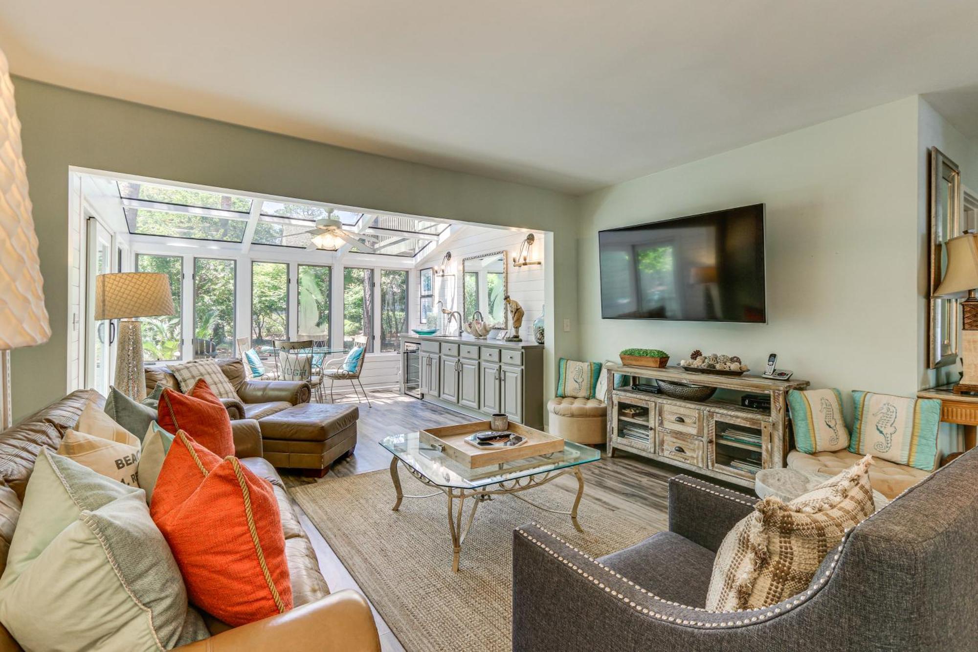 Modern Hilton Head Retreat Walk To And Golf! * Hilton Head Island