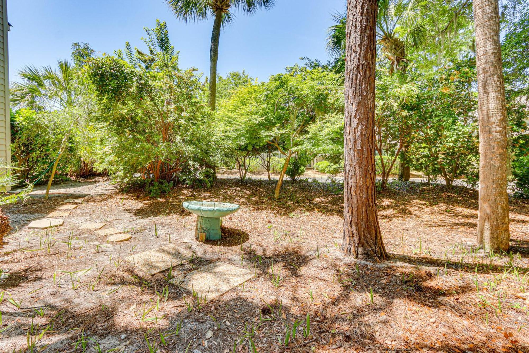 Modern Hilton Head Retreat Walk To And Golf! Hilton Head Island