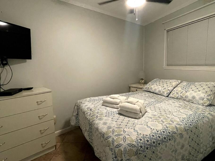 Apartment Gone Coastal! 2 From Oceanfront! Air! *
