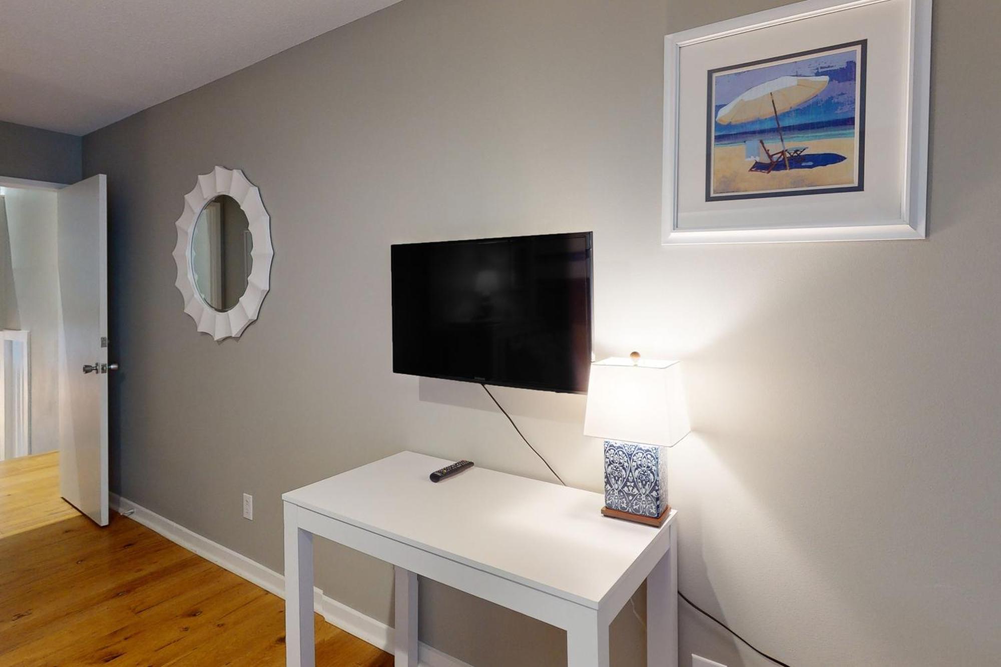 Harbour Town Club 1253 Apartment