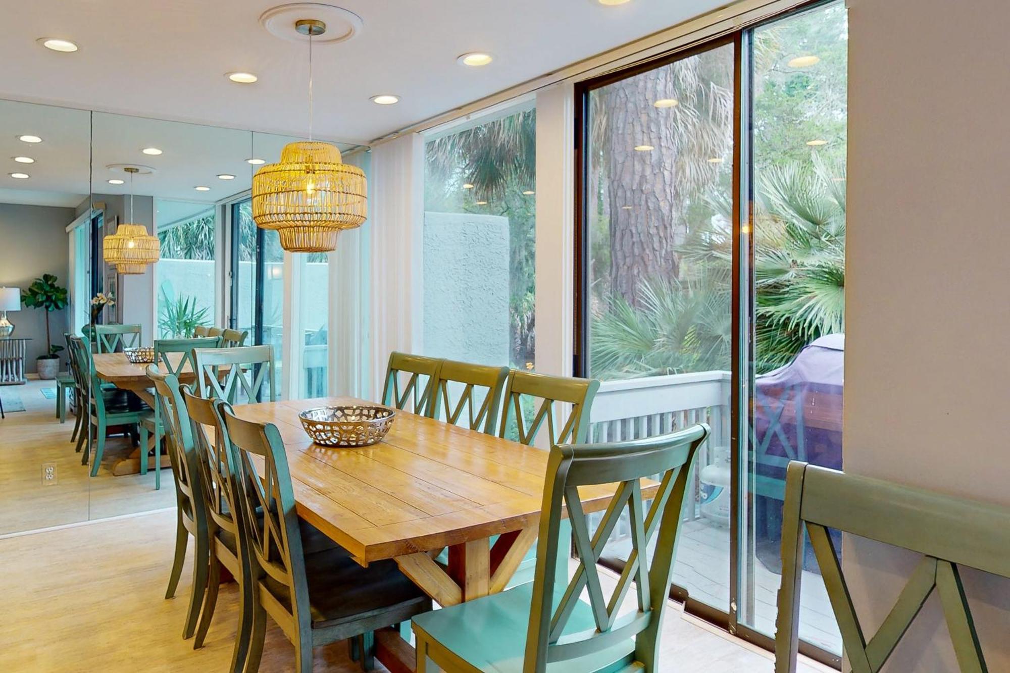 Harbour Town Club 1253 Apartment