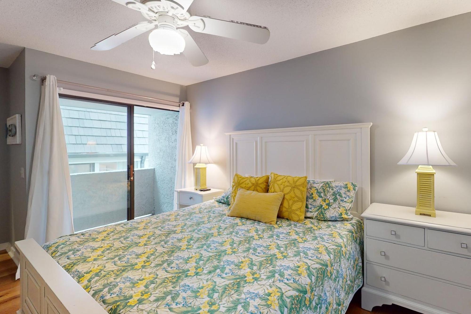Harbour Town Club 1253 Apartment *