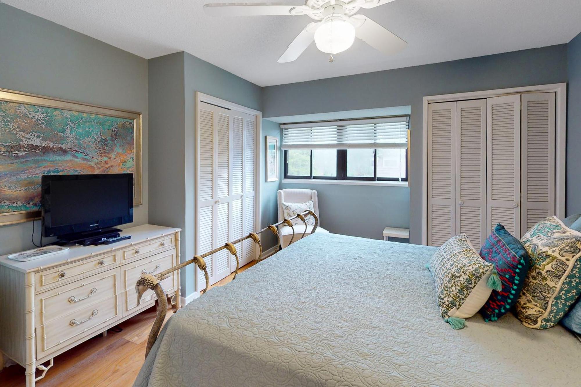 Harbour Town Club 1253 Apartment