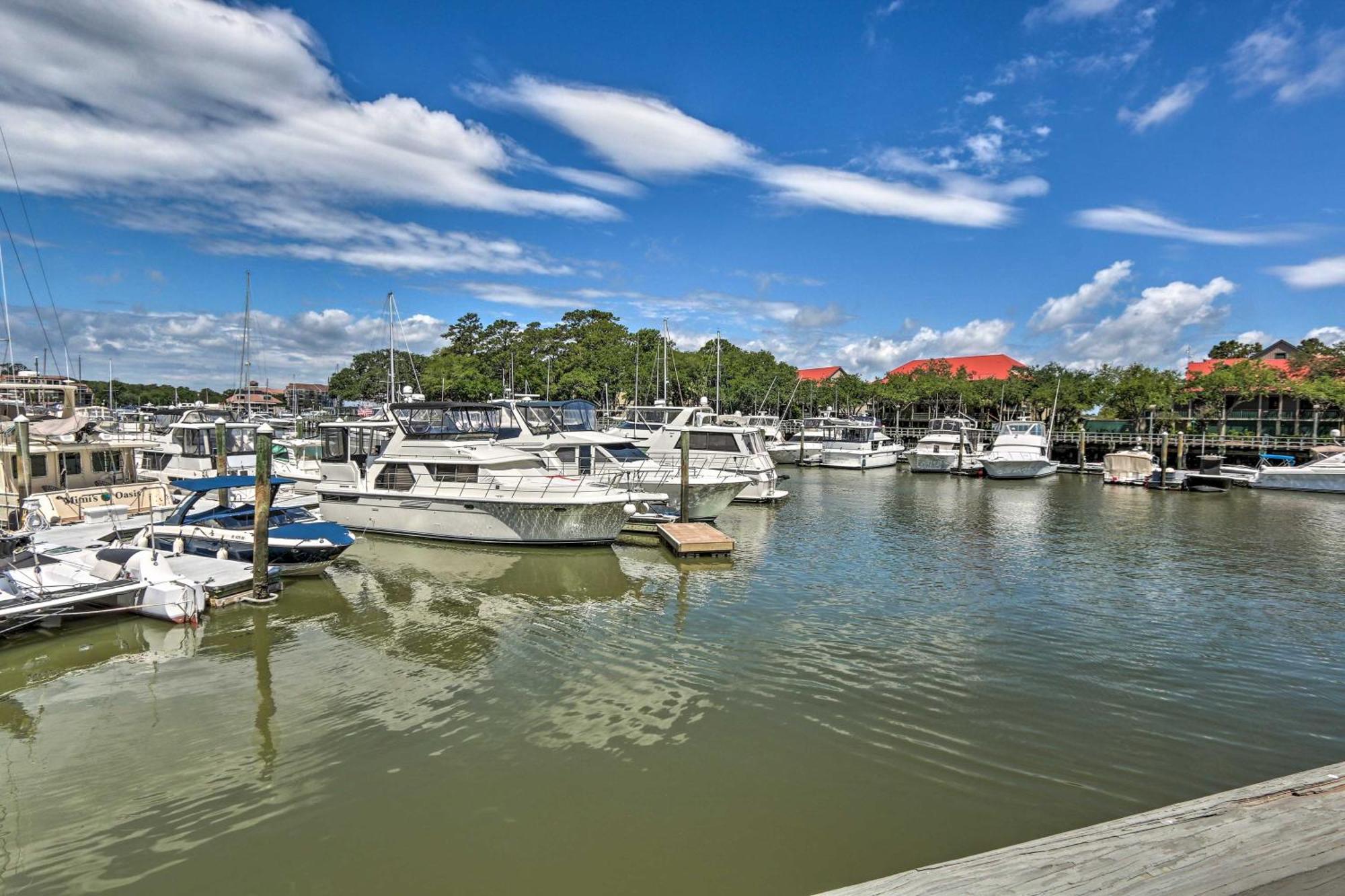Apartment 2 Mi To Dog-friendly Hilton Head Condo!