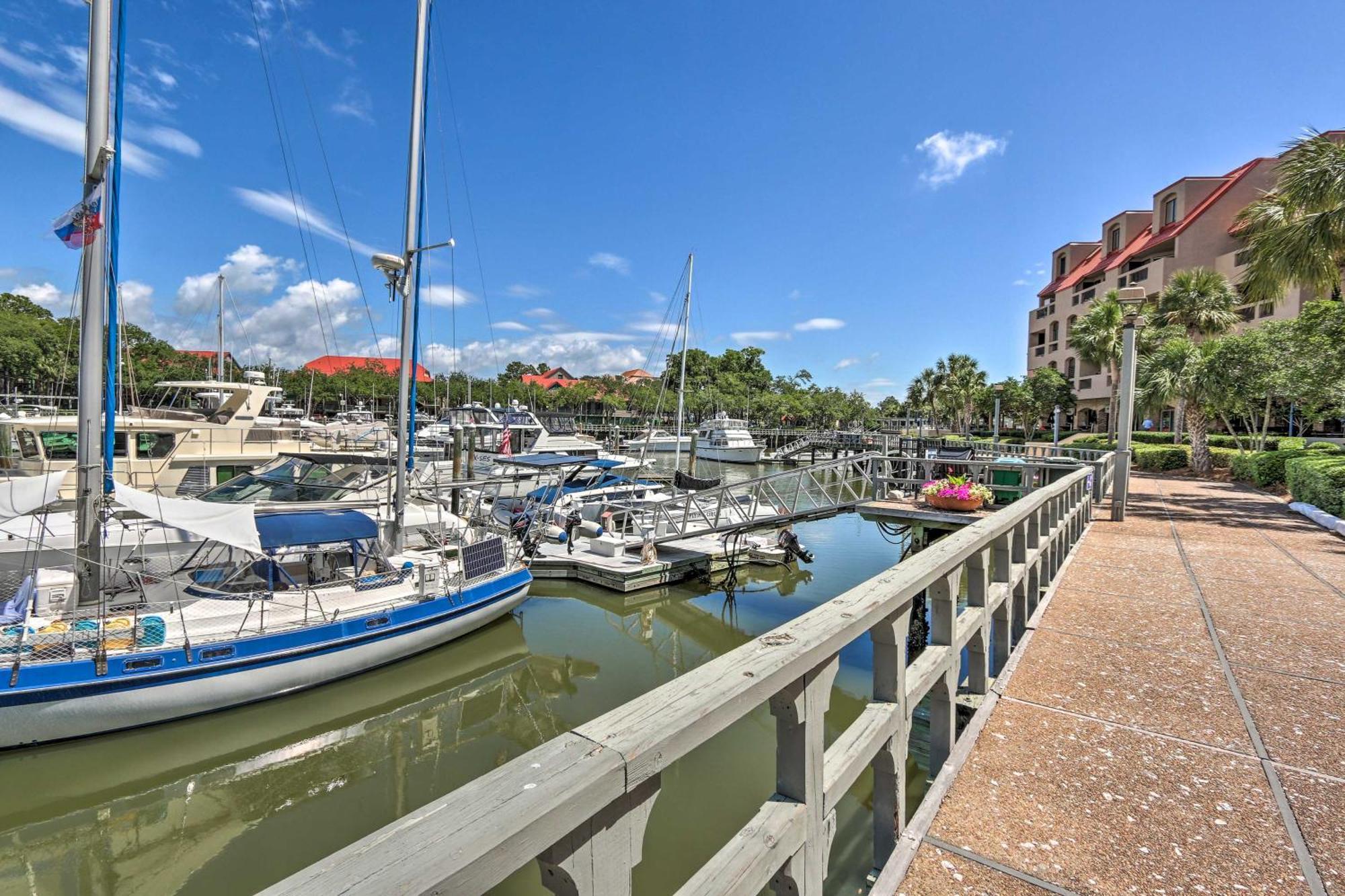 Apartment 2 Mi To Dog-friendly Hilton Head Condo!