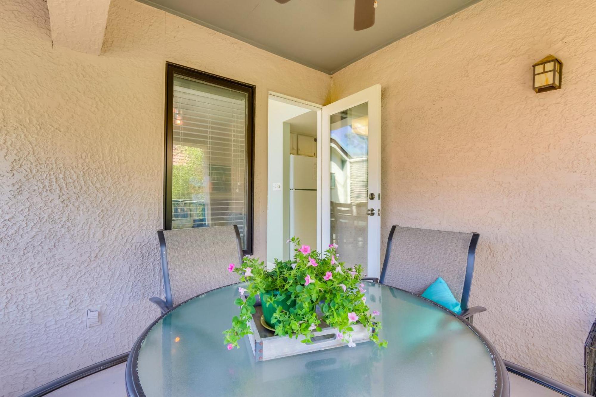 2 Mi To Dog-friendly Hilton Head Condo! *
