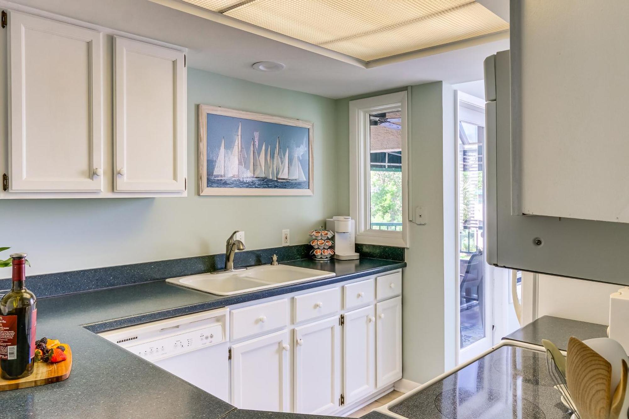 2 Mi To Dog-friendly Hilton Head Condo! * Hilton Head Island