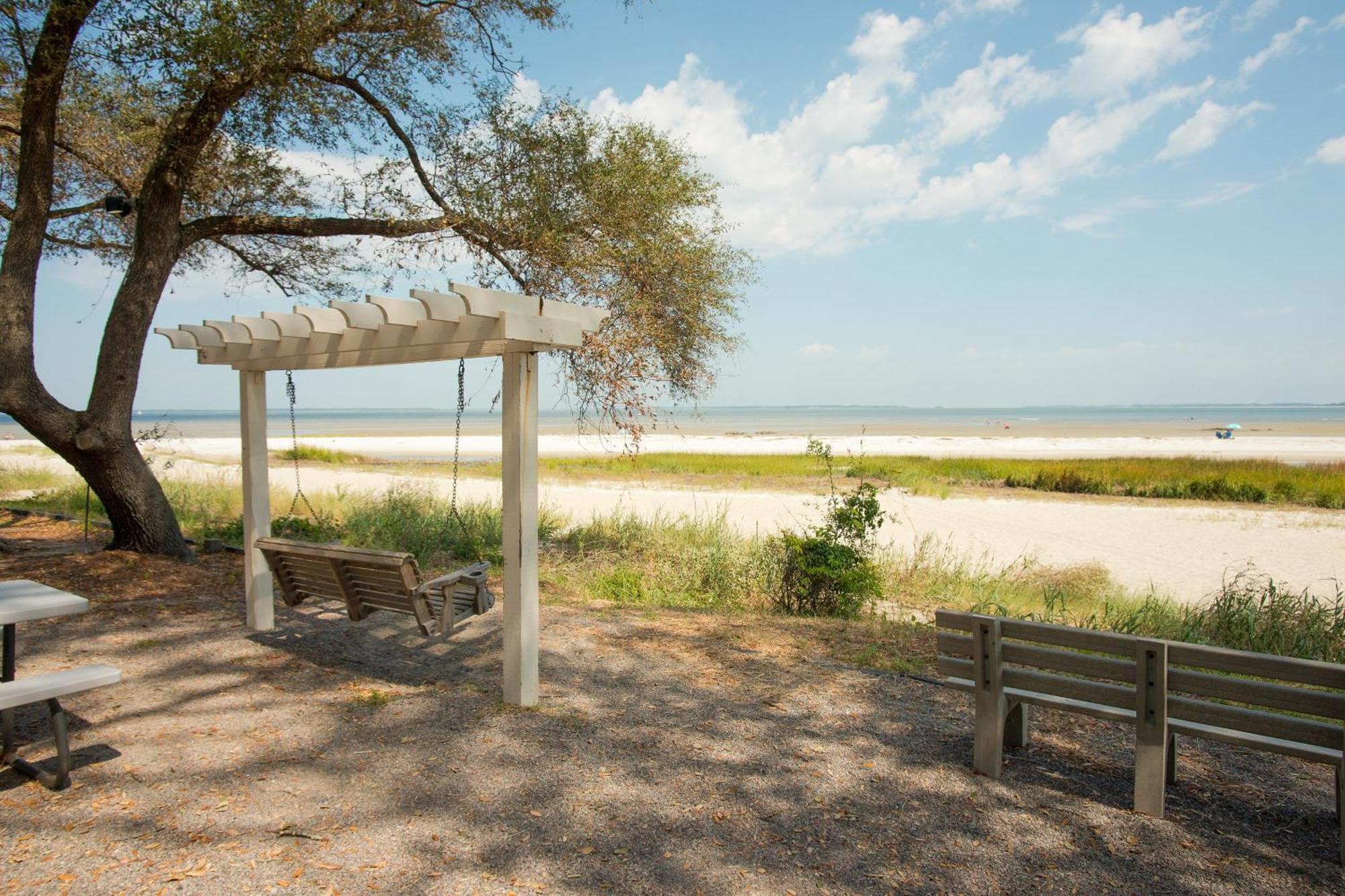 On Port Royal Sound Iii Apartment