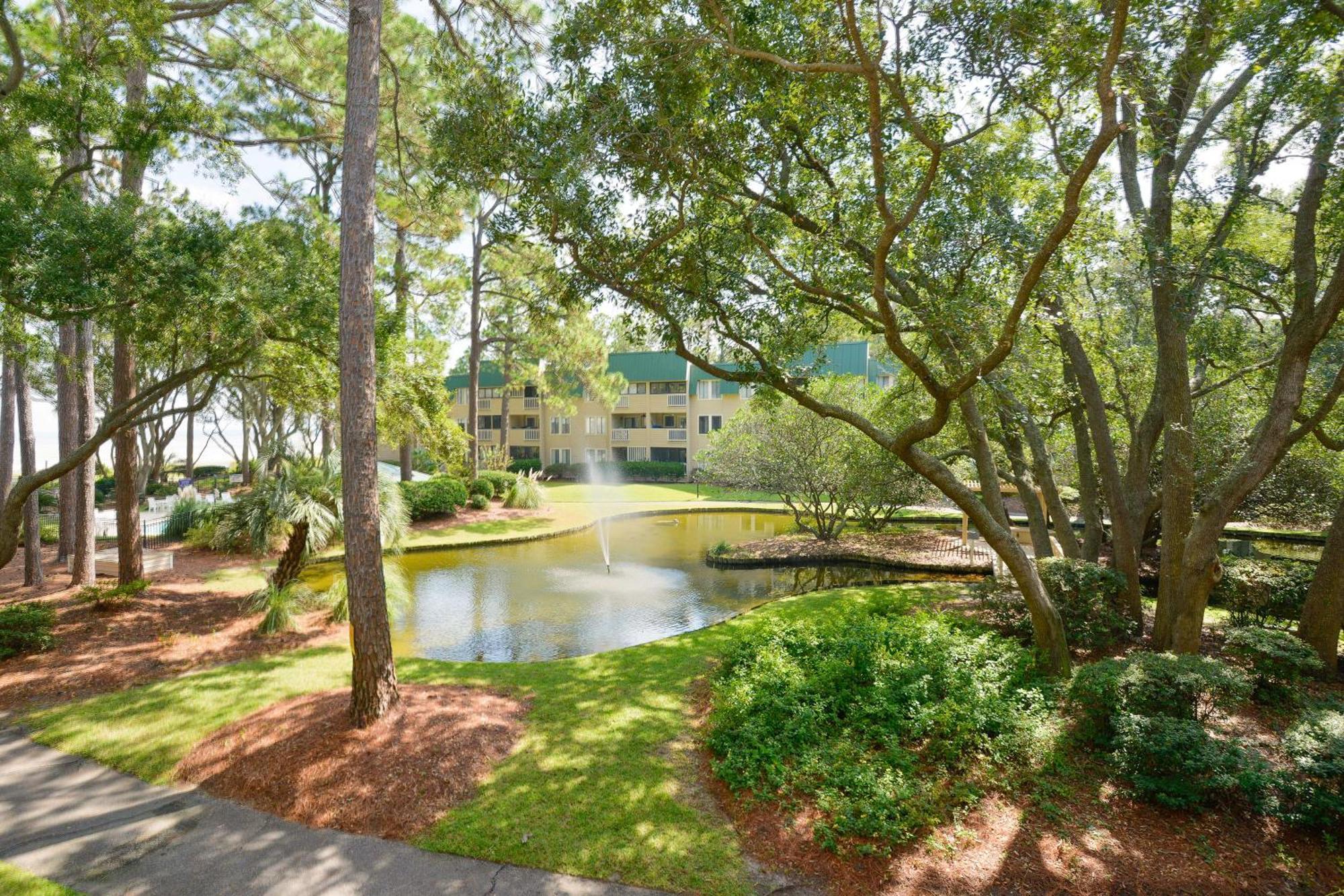Apartment On Port Royal Sound Iii