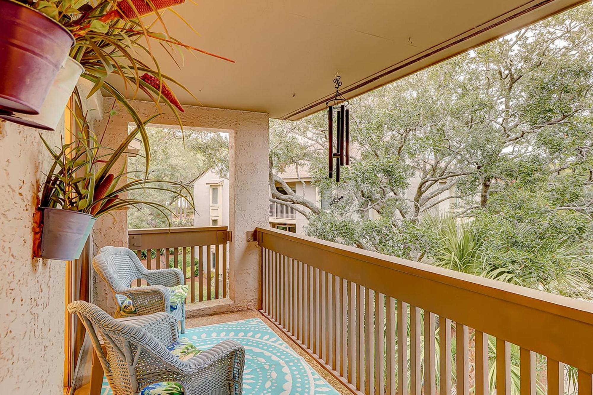 Bluff Apartment *