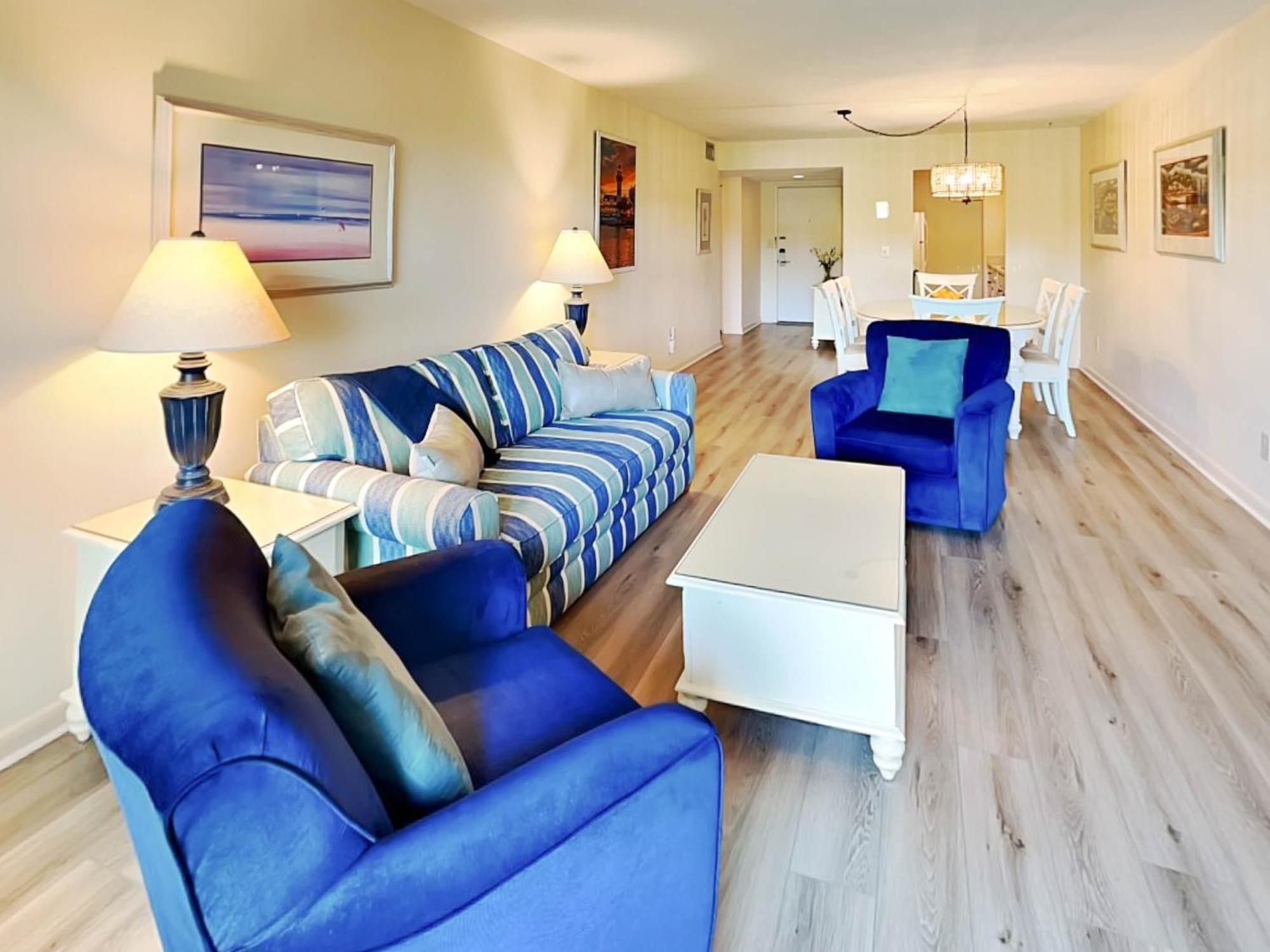 Ketch Court 893 *