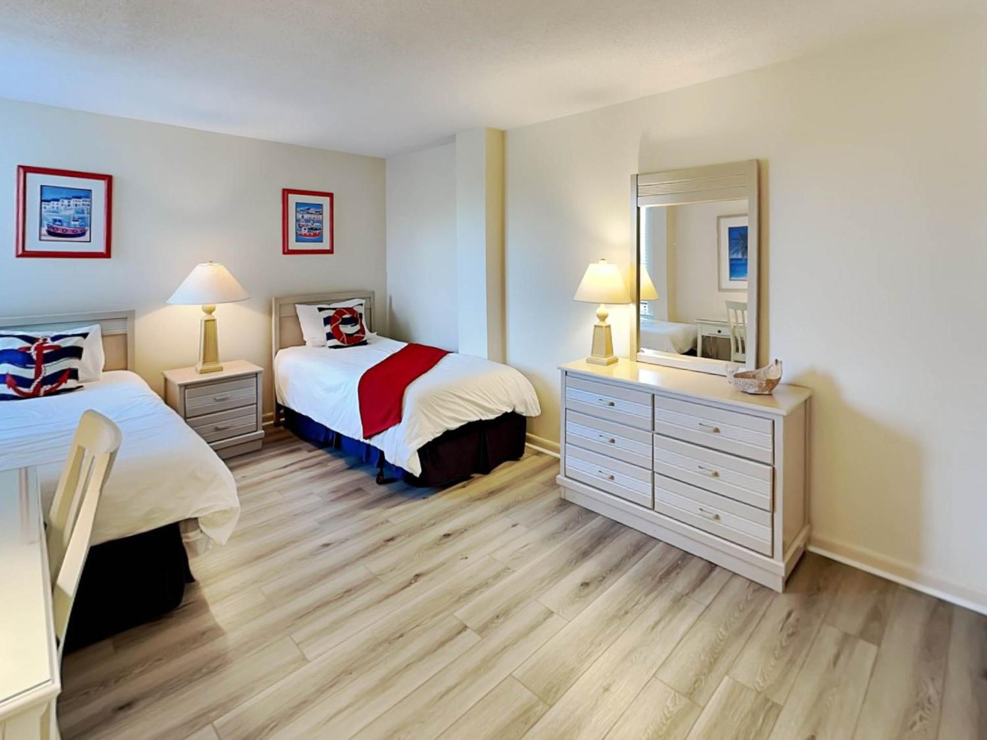 Ketch Court 893 *