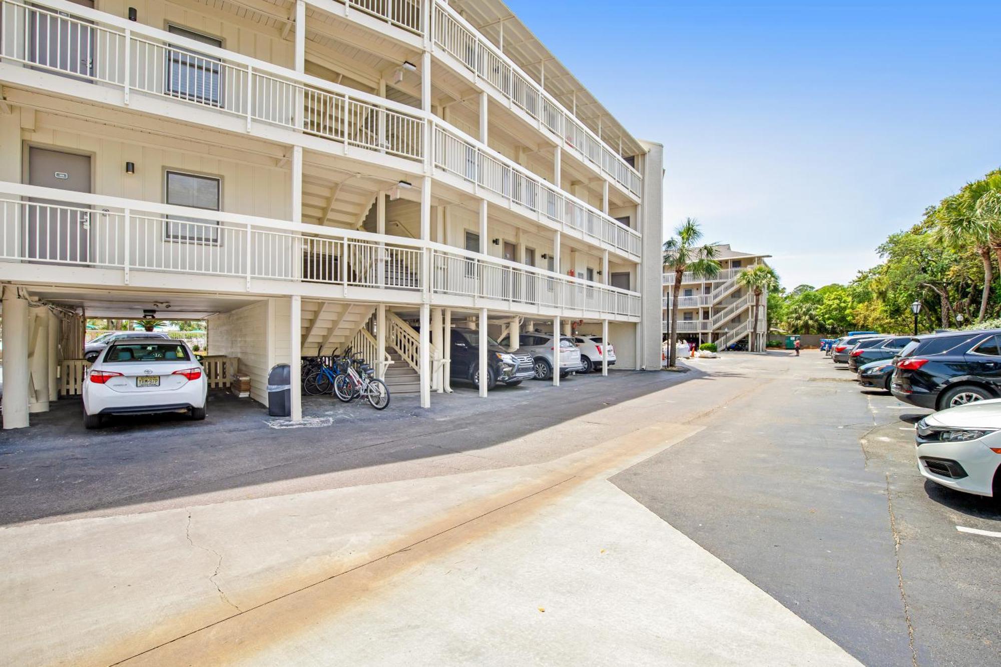 Apartment Breakers At Hilton Head