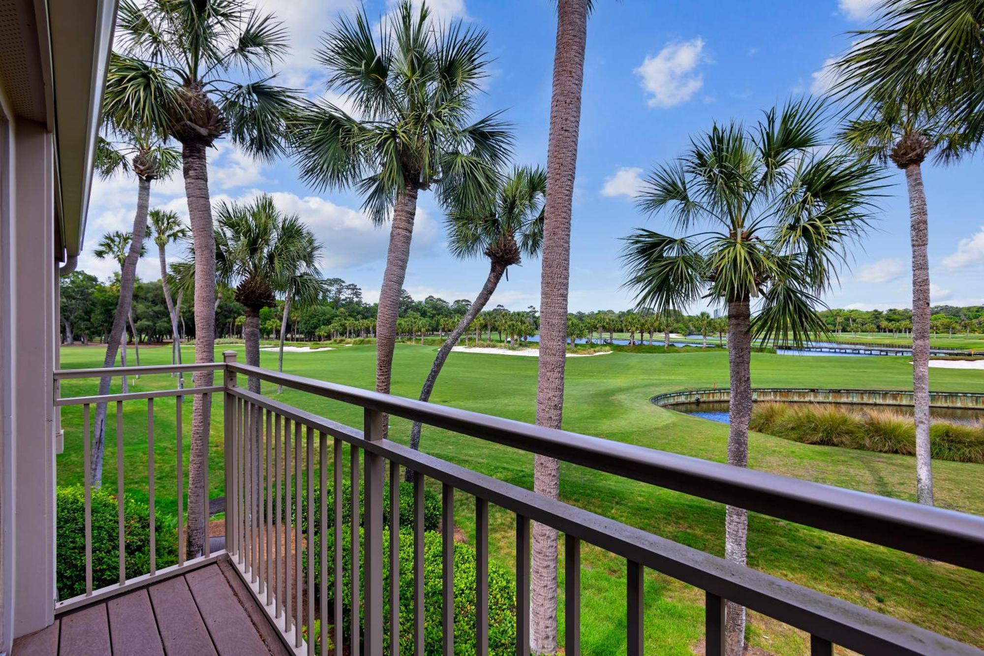 Sea Pines Plantation Club 3 Bedroom Near & Golf Spectacular Views & Location