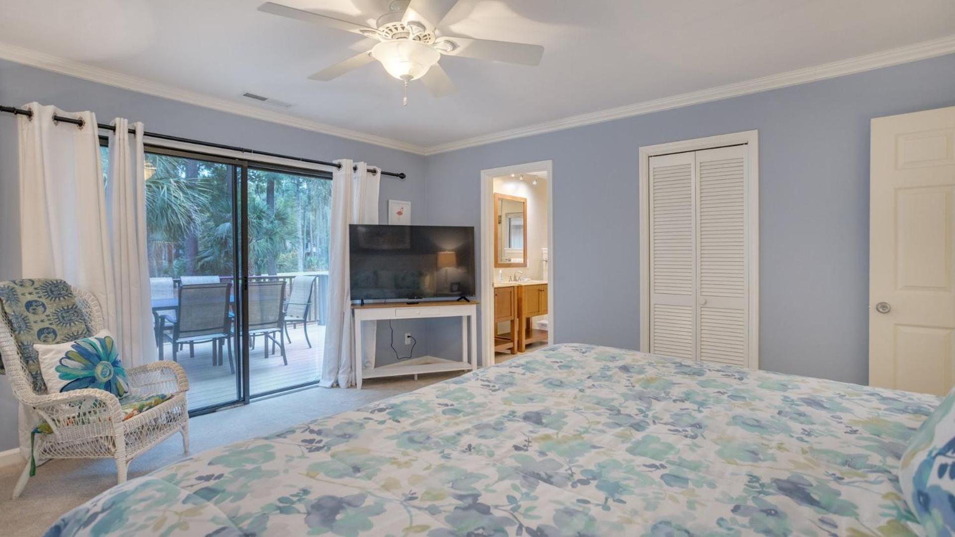 Golf Views, Private Deck, Smart Tvs Holiday home *