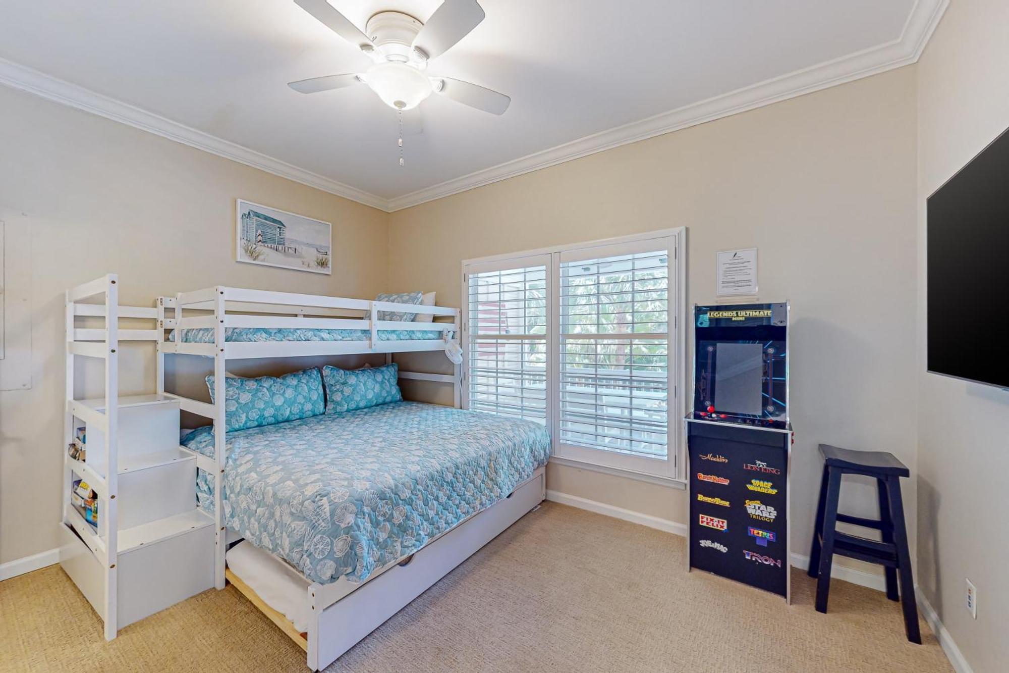 27 Lagoon Road *