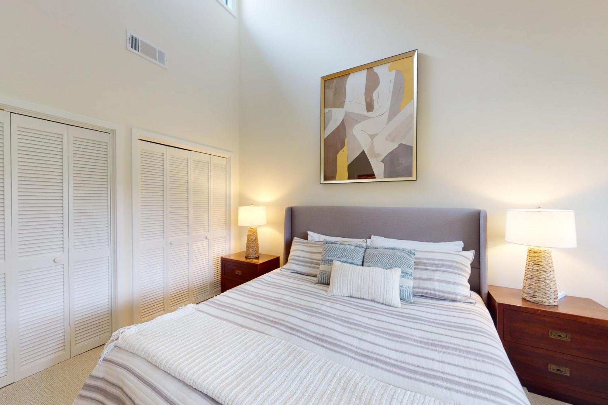 Turnberry Village 291 Apartment