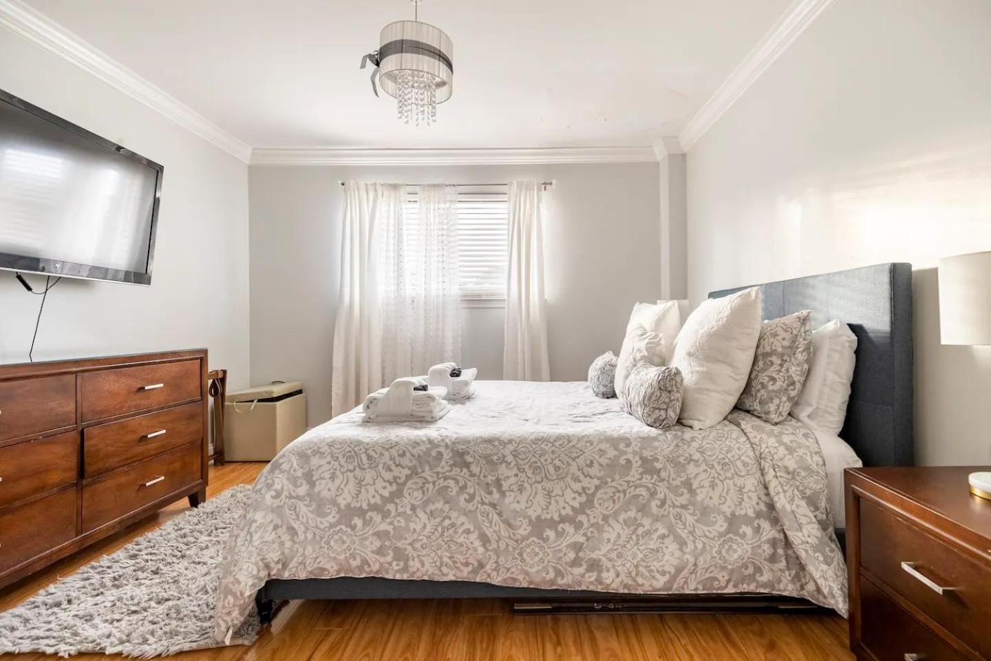 Cute Coastal Condo- 2 Bedrooms 2 Bathrooms- Pool, Hot Tub, Tennis, Pickleball Apartment *