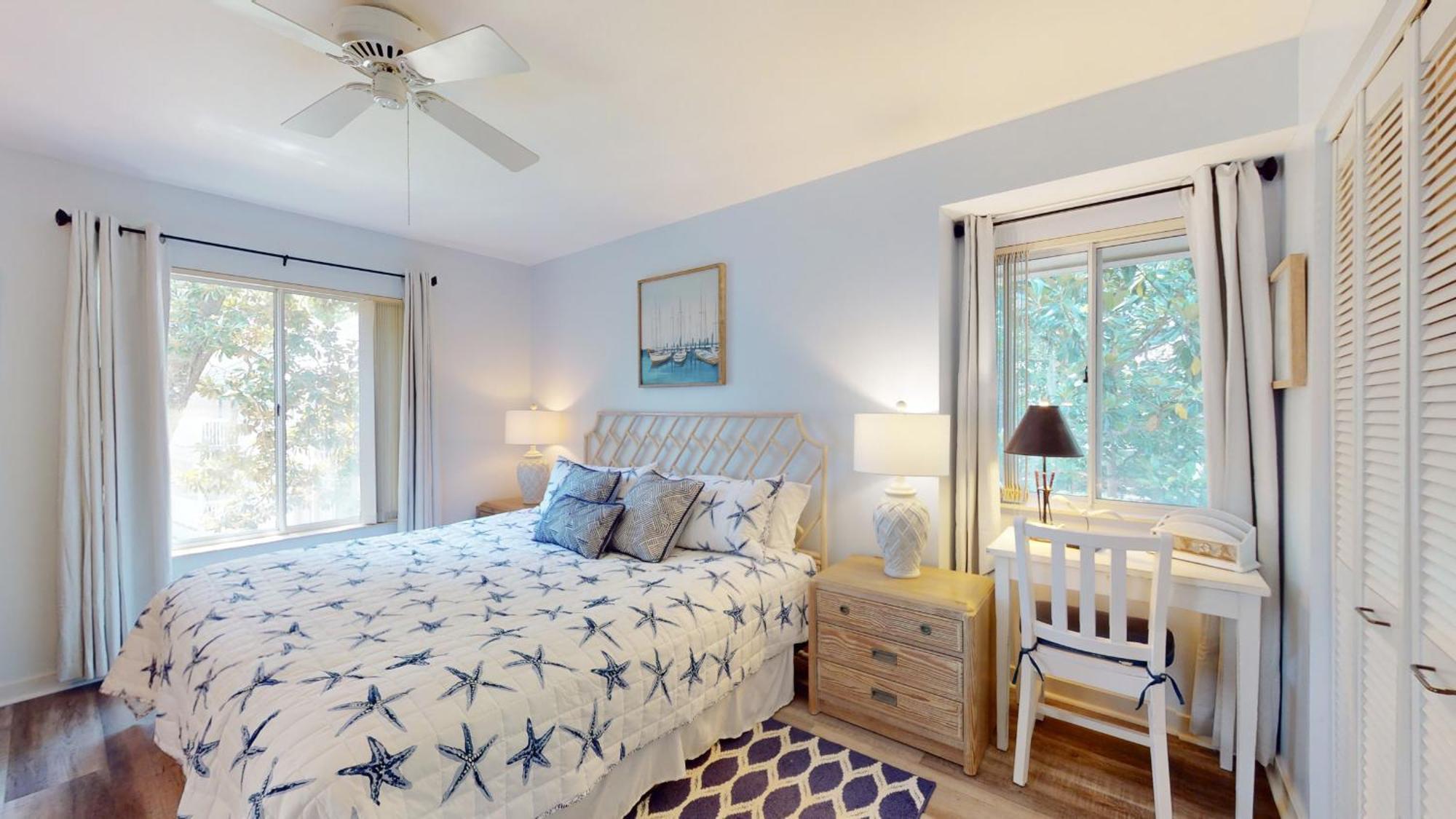 710 Barrington Park Villa *