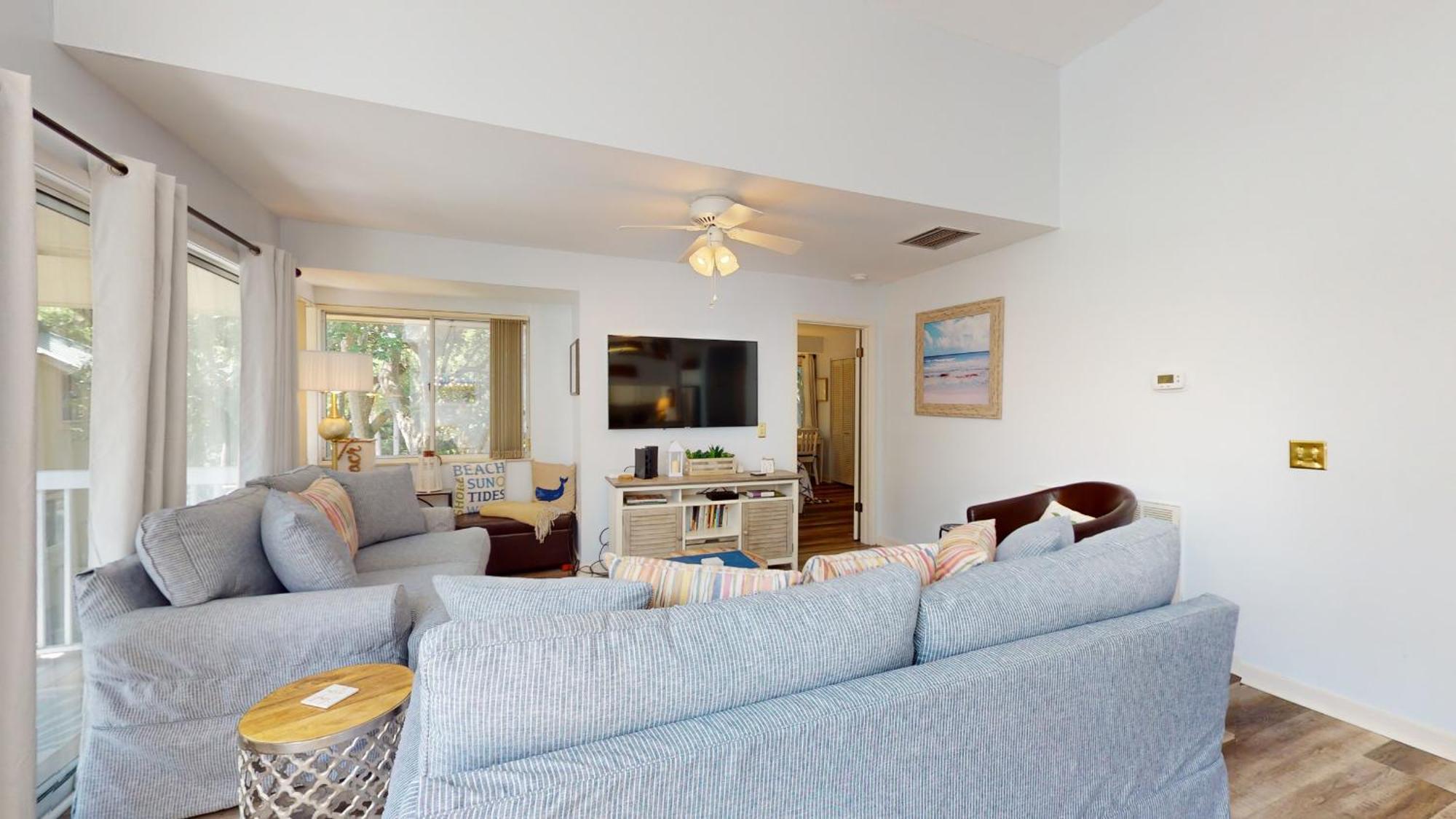 Villa 710 Barrington Park *