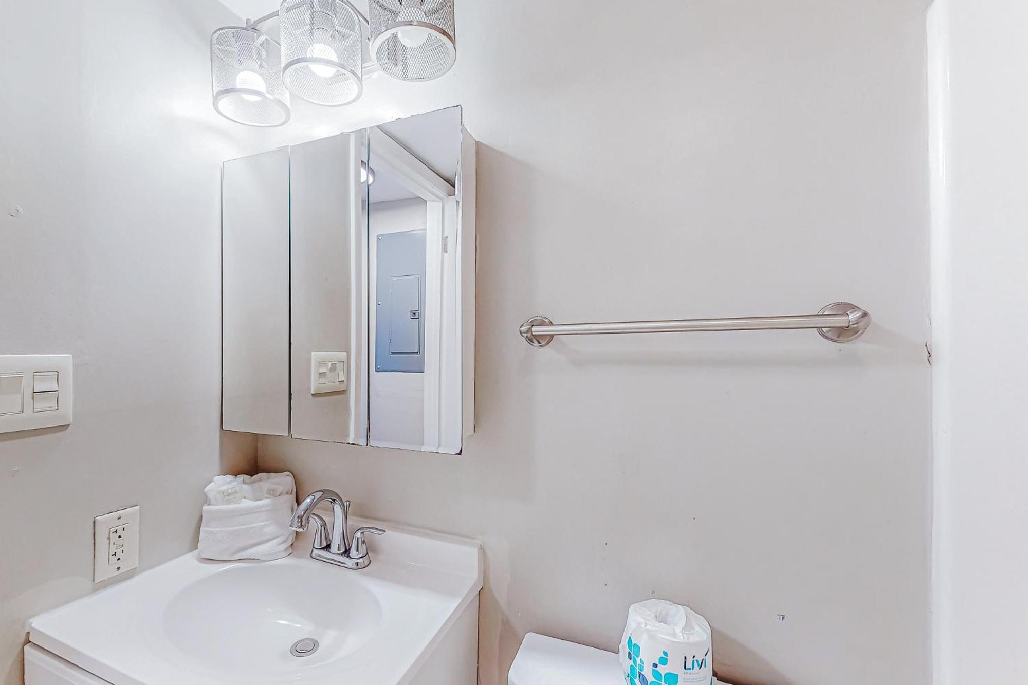 Breakers 237 Apartment