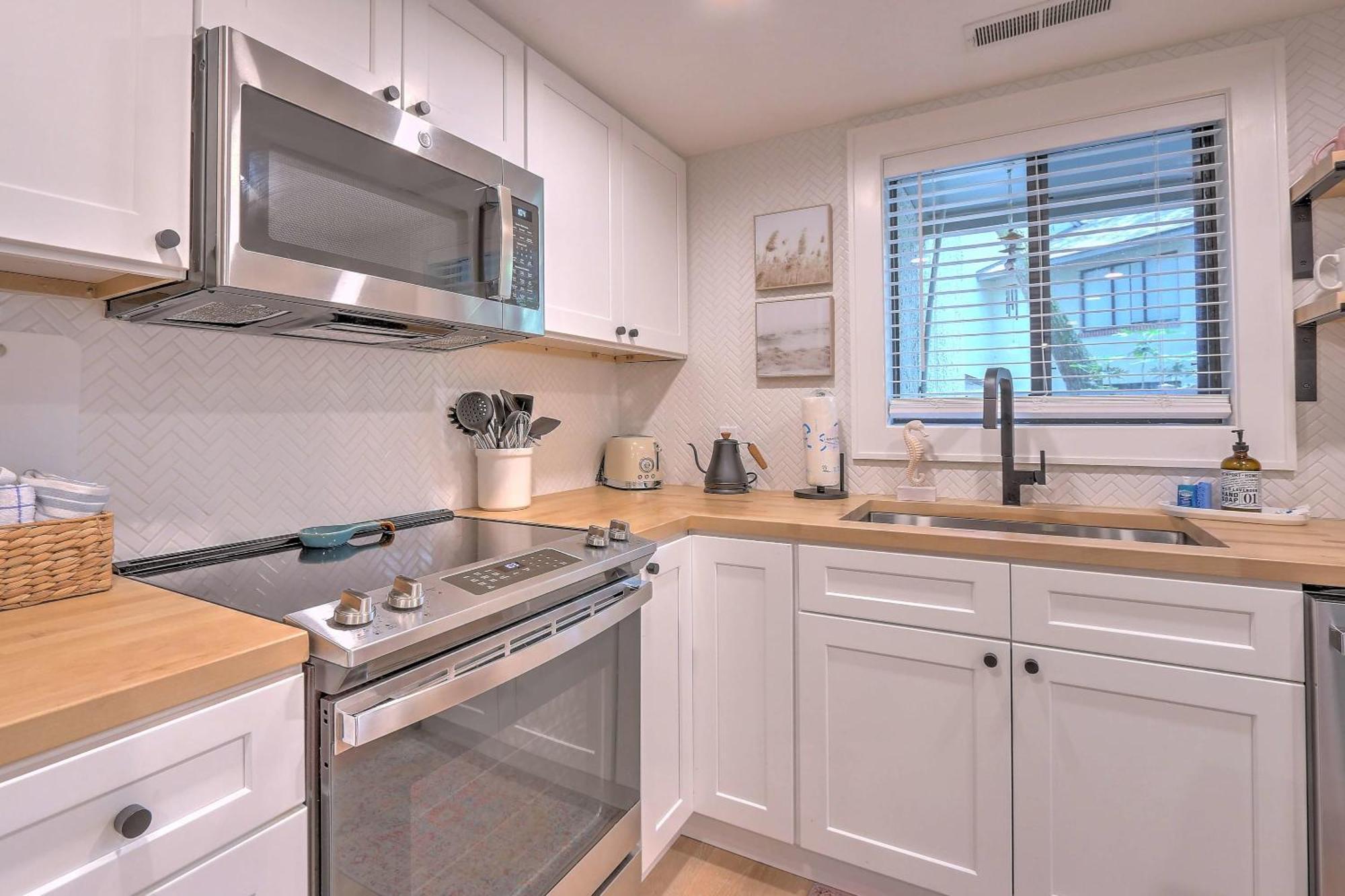 Walk To Pet Friendly Bbq Grill *
