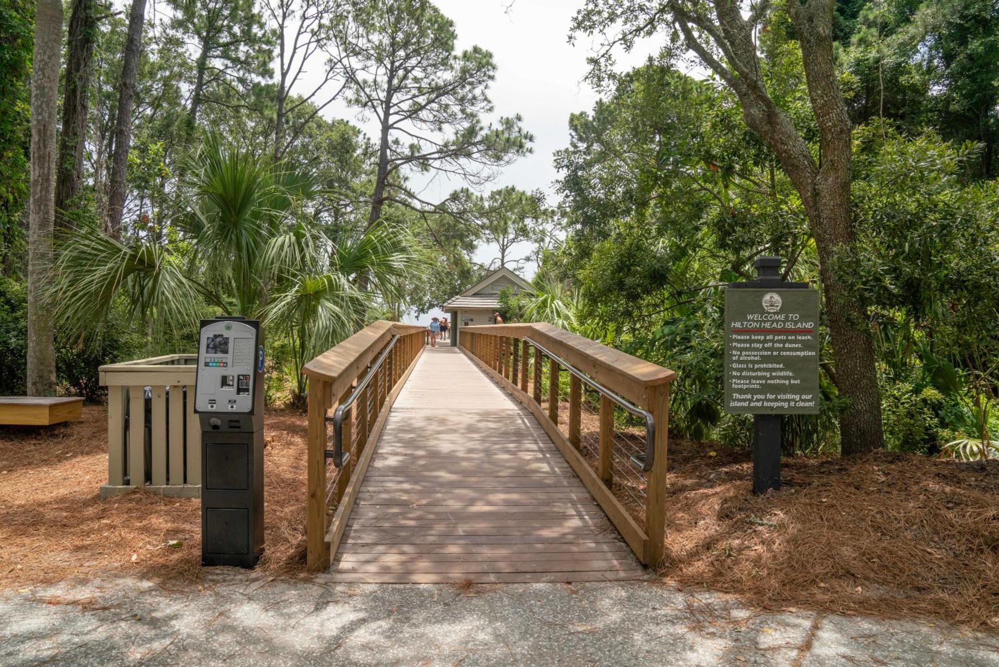 Holiday home Walk To Pet Friendly Bbq Grill Hilton Head Island