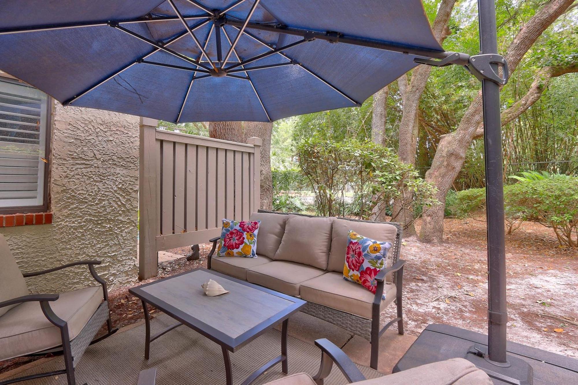 Walk To Pet Friendly Bbq Grill