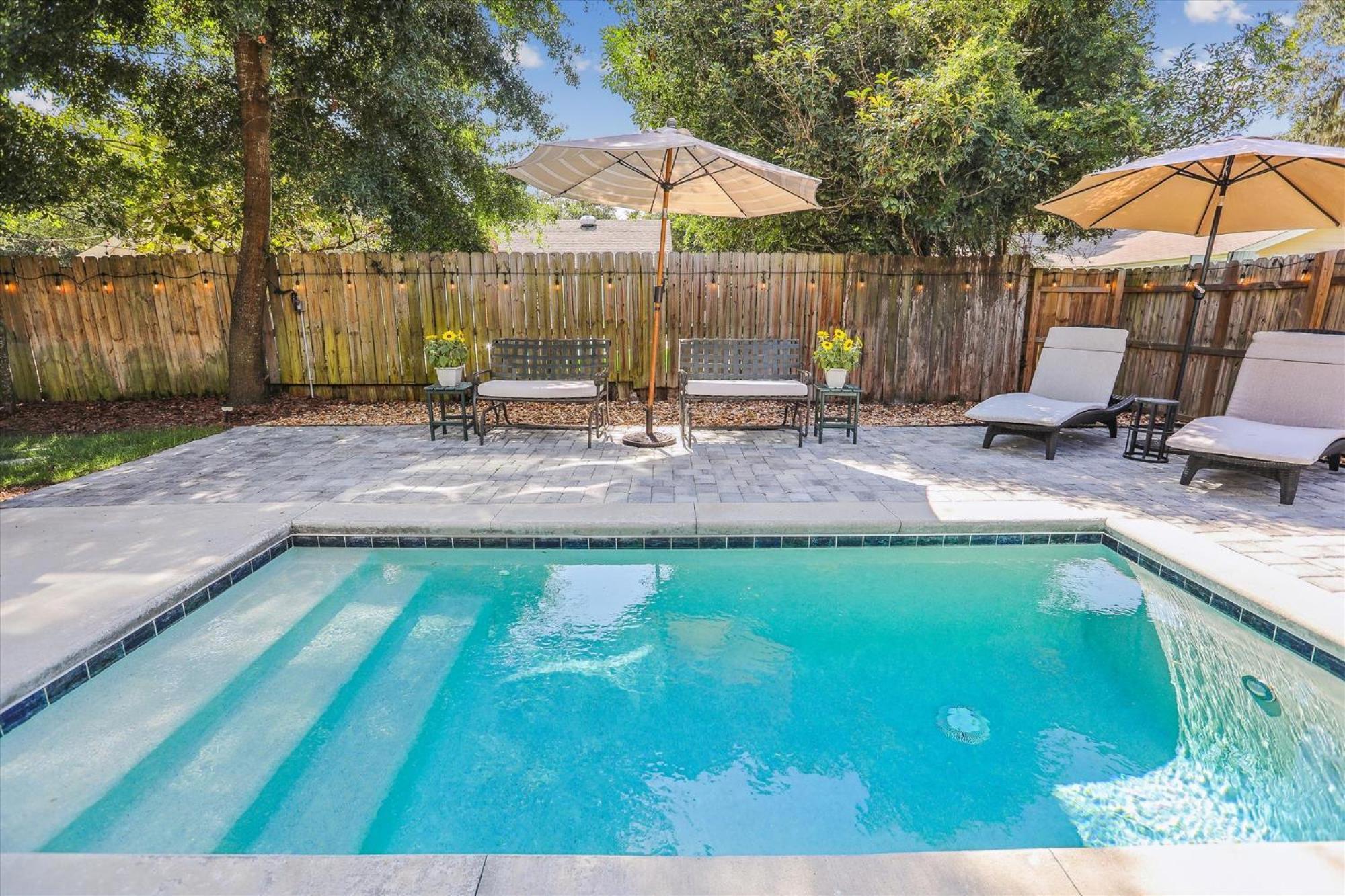1 Azalea Street Holiday home *