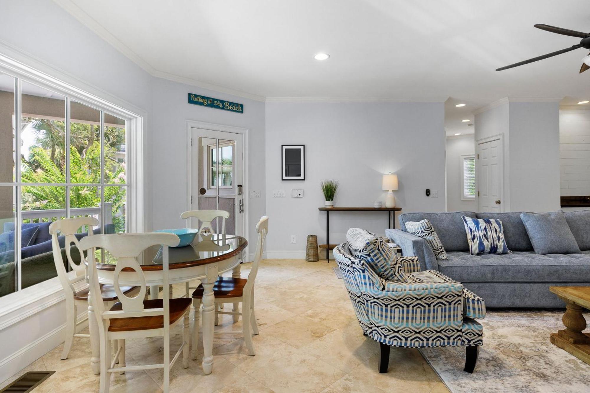 8 Nighthawk - Host2coast Holiday home