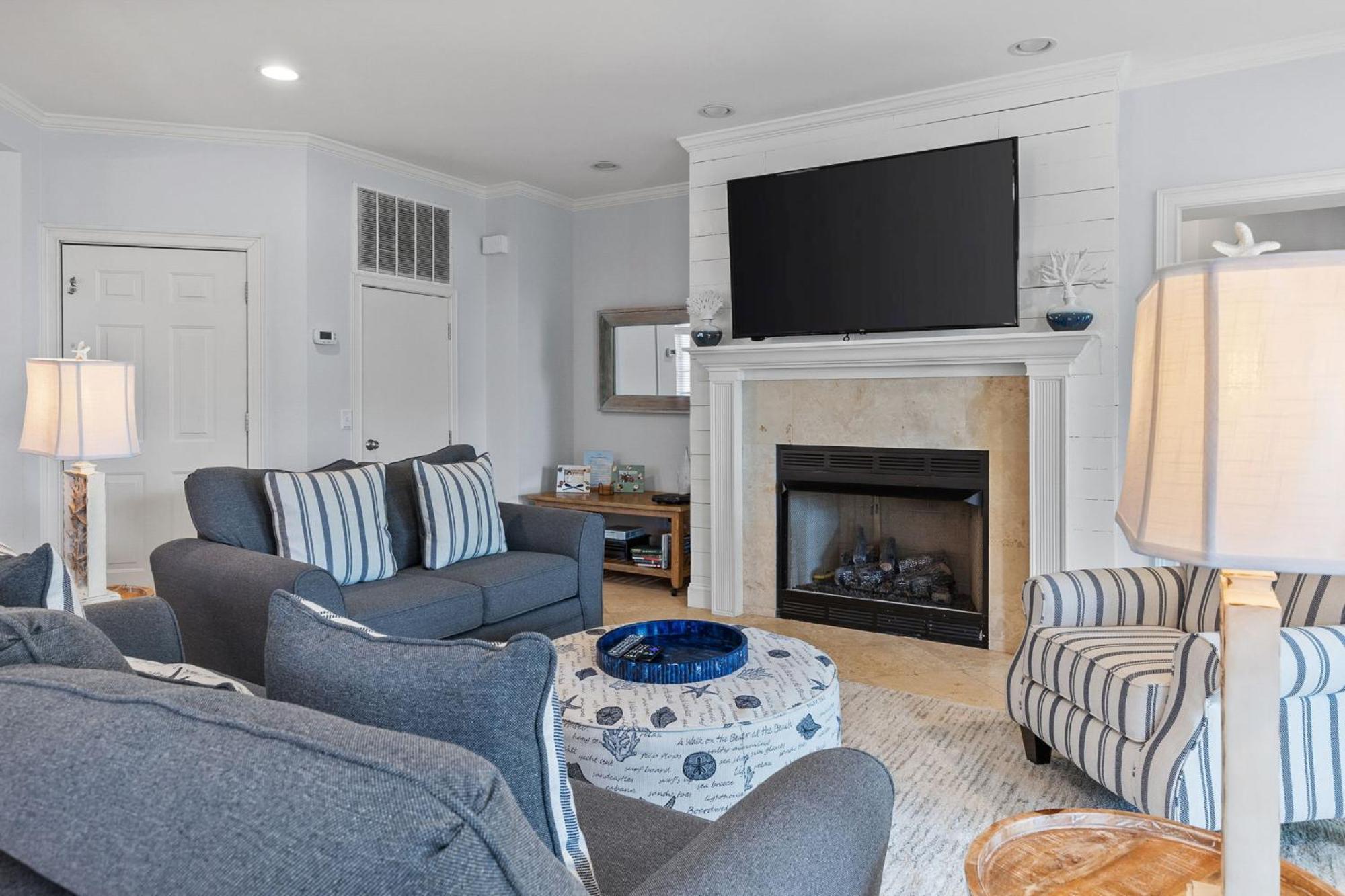 8 Nighthawk - Host2coast Holiday home *