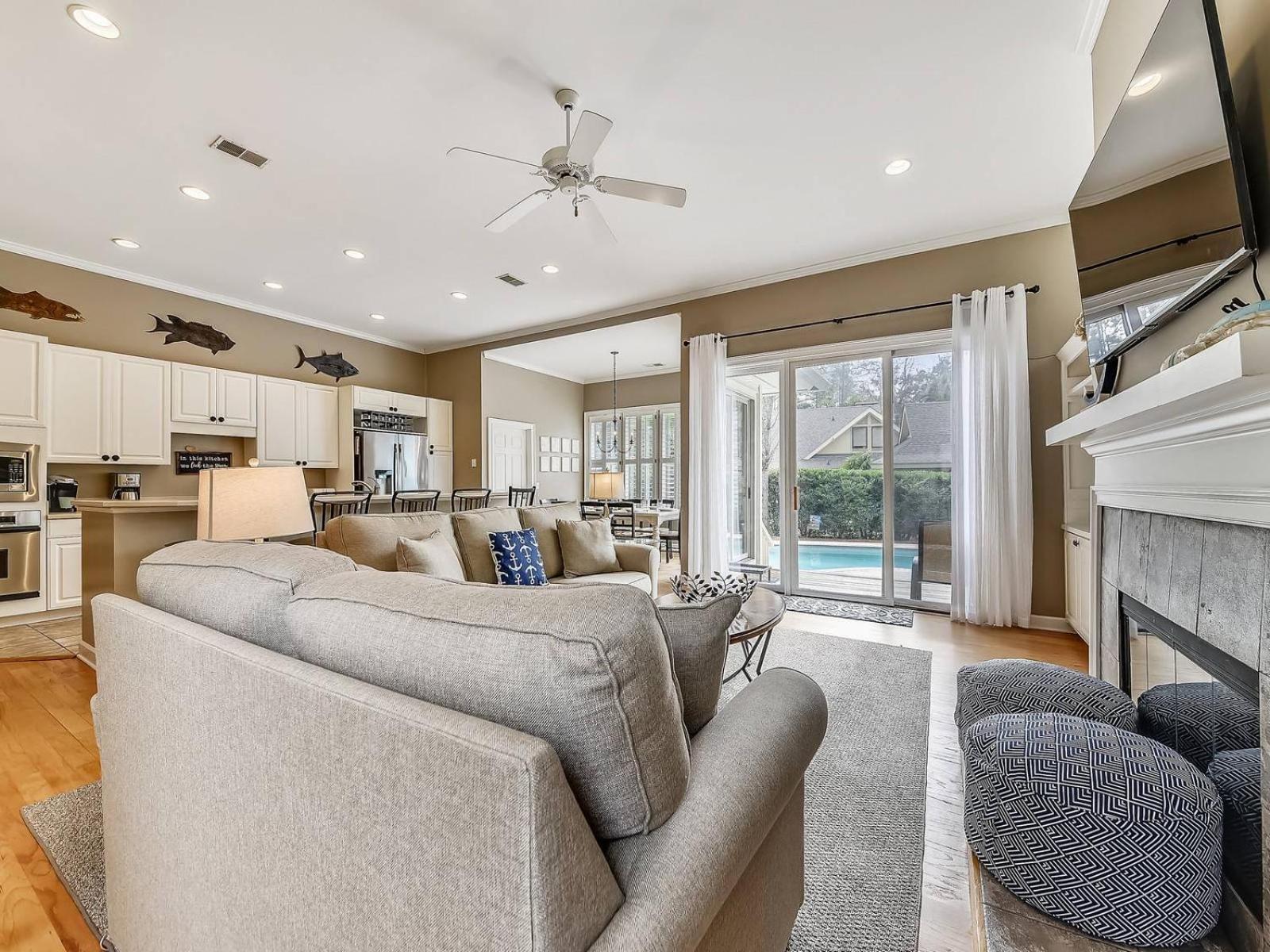 6 Wood Ibis - Host2coast Hilton Head Island