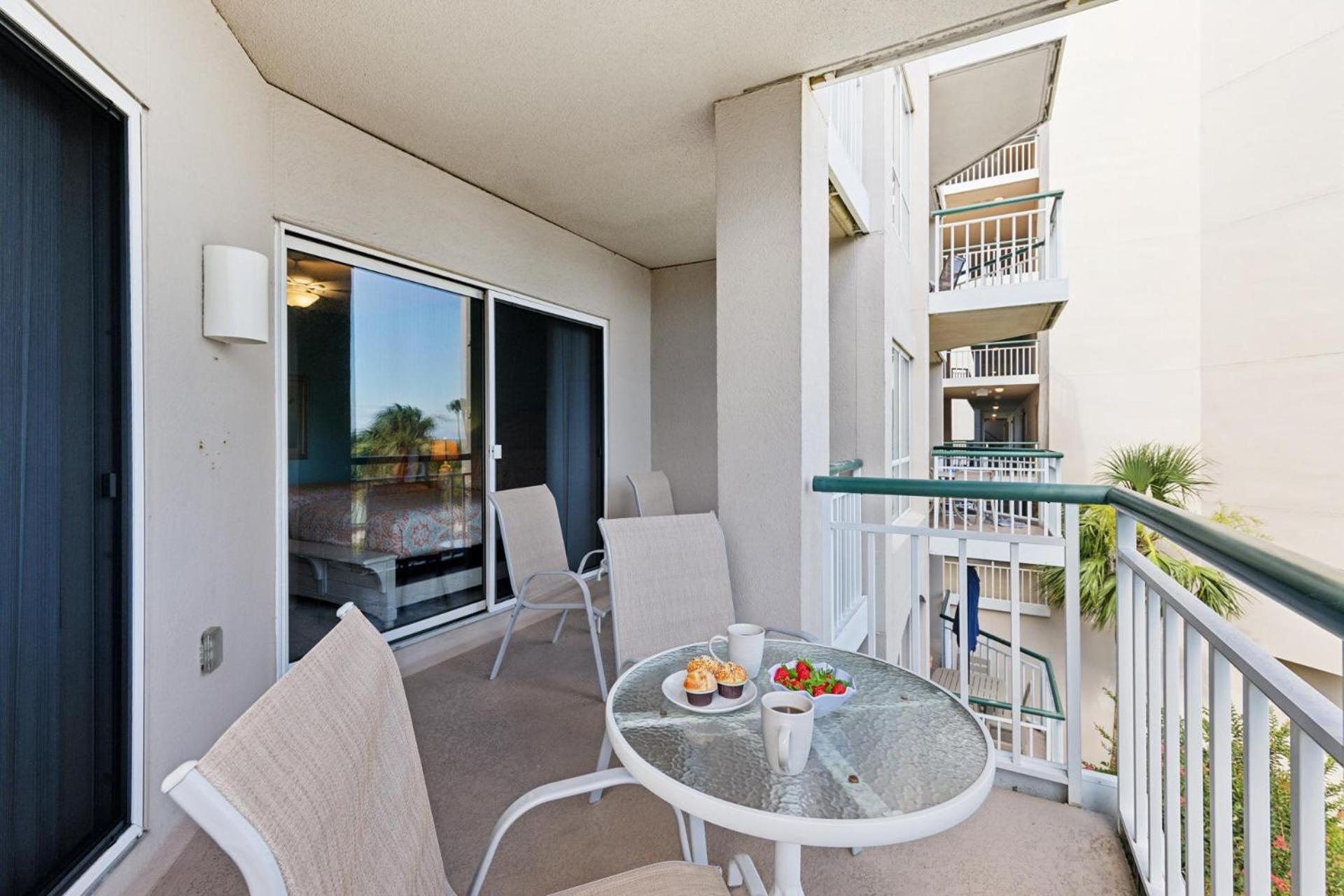 4205 Windsor Court North Holiday home