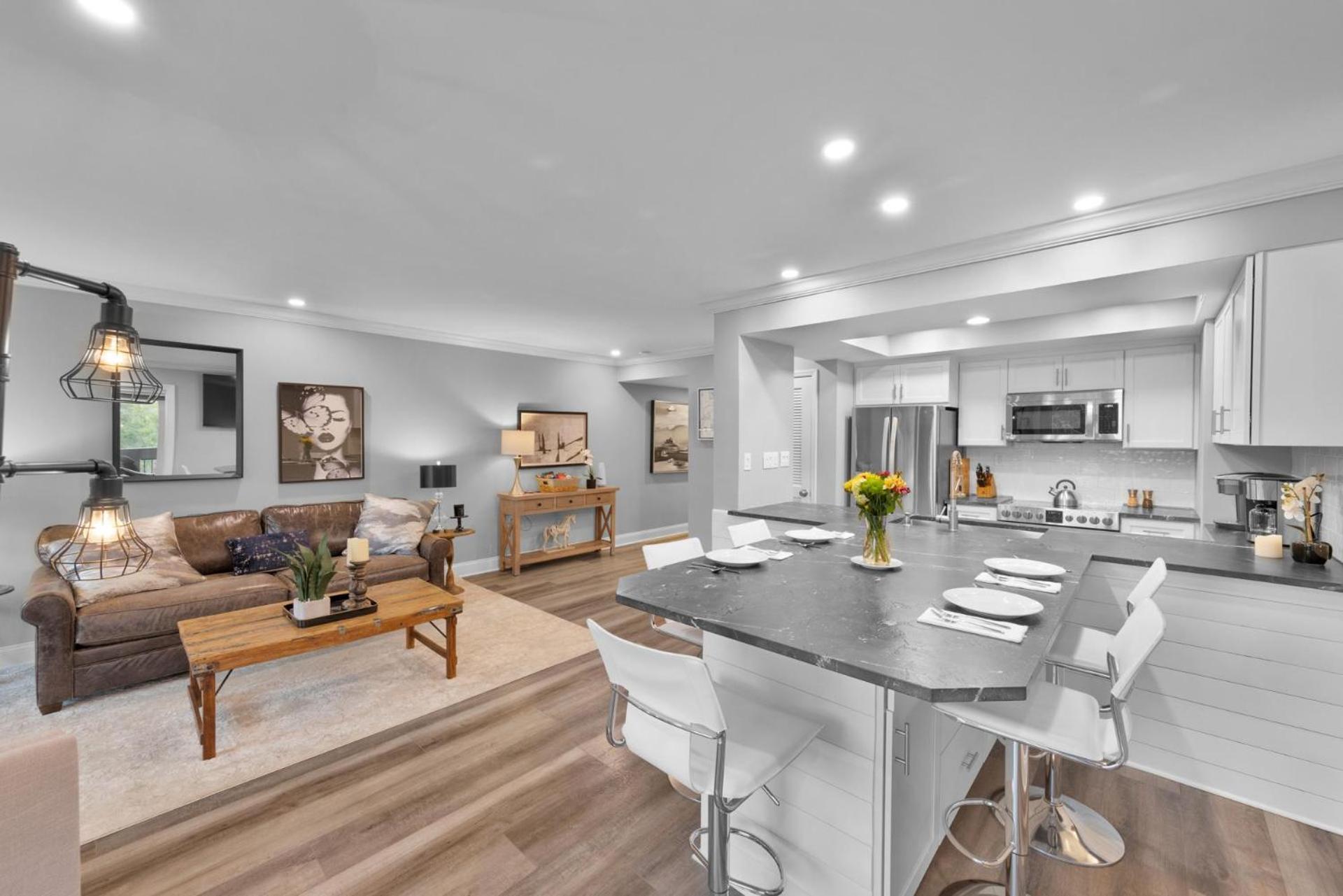 7104 Harbourside 1