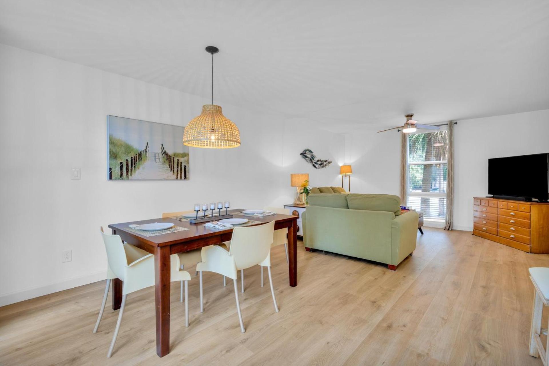 3086 Seascape